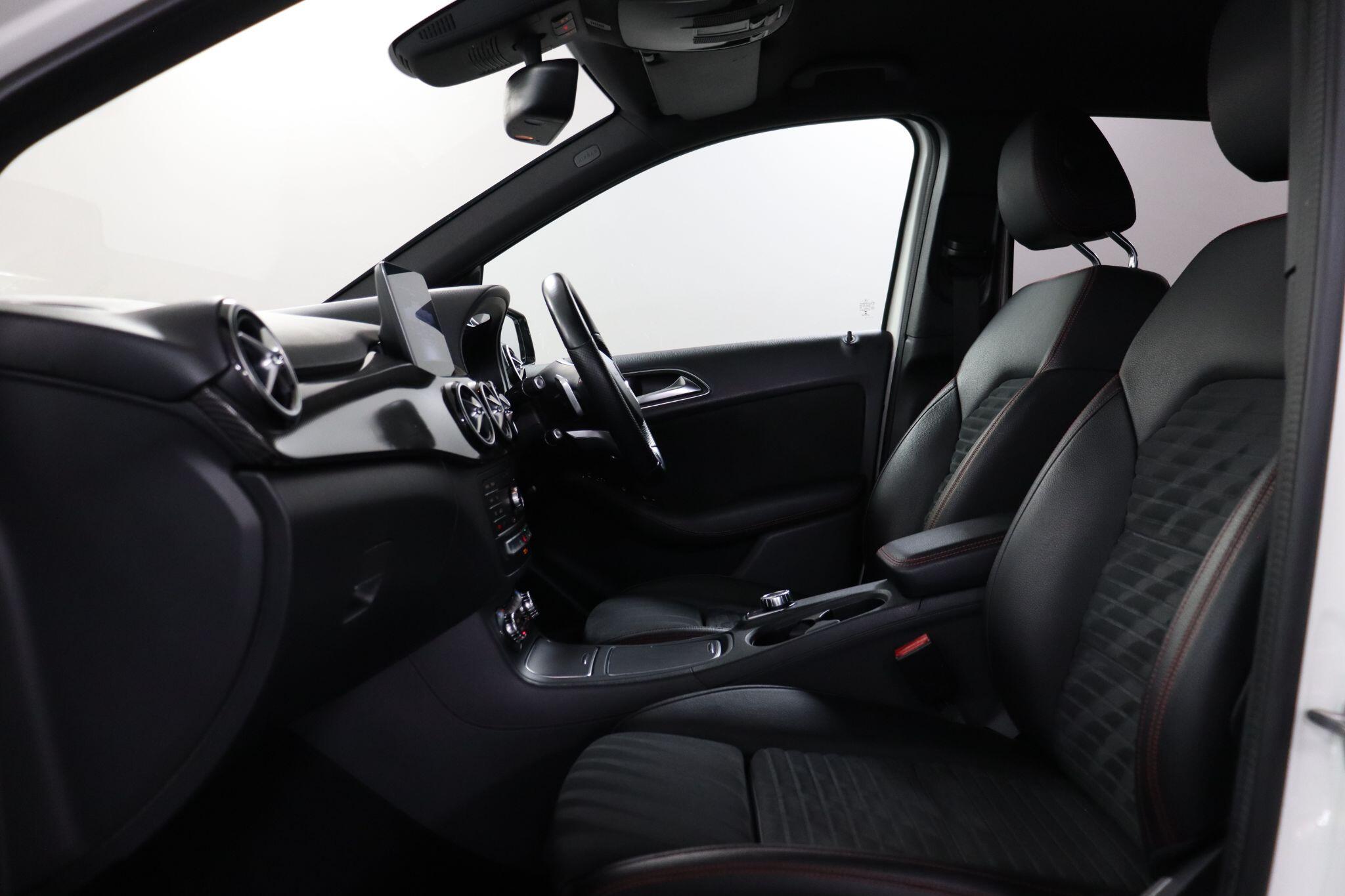 Mercedes-Benz B Class view 43