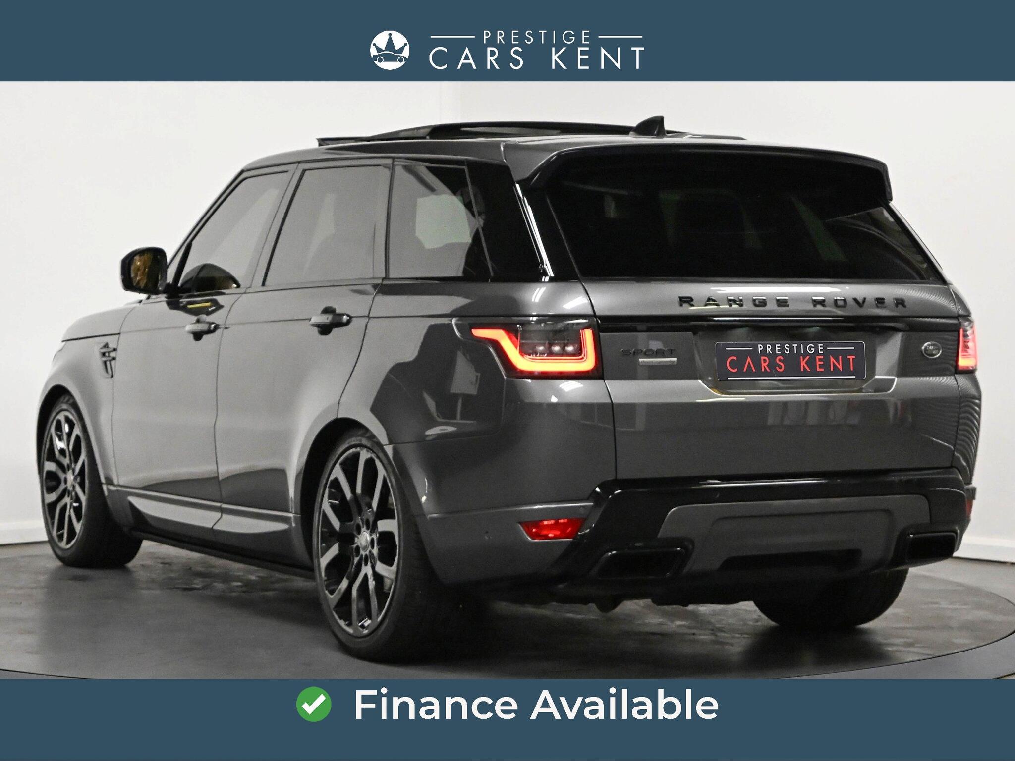 Land Rover Range Rover Sport view 3