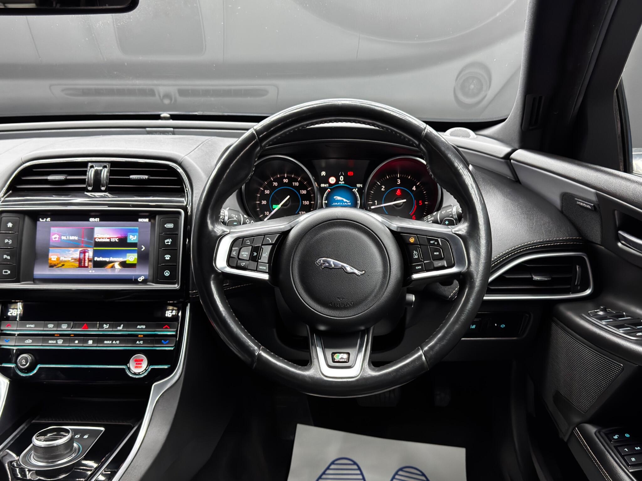 Jaguar XE view 18