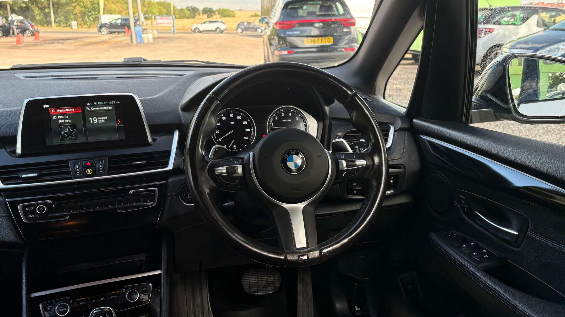 BMW 2 Series view 16