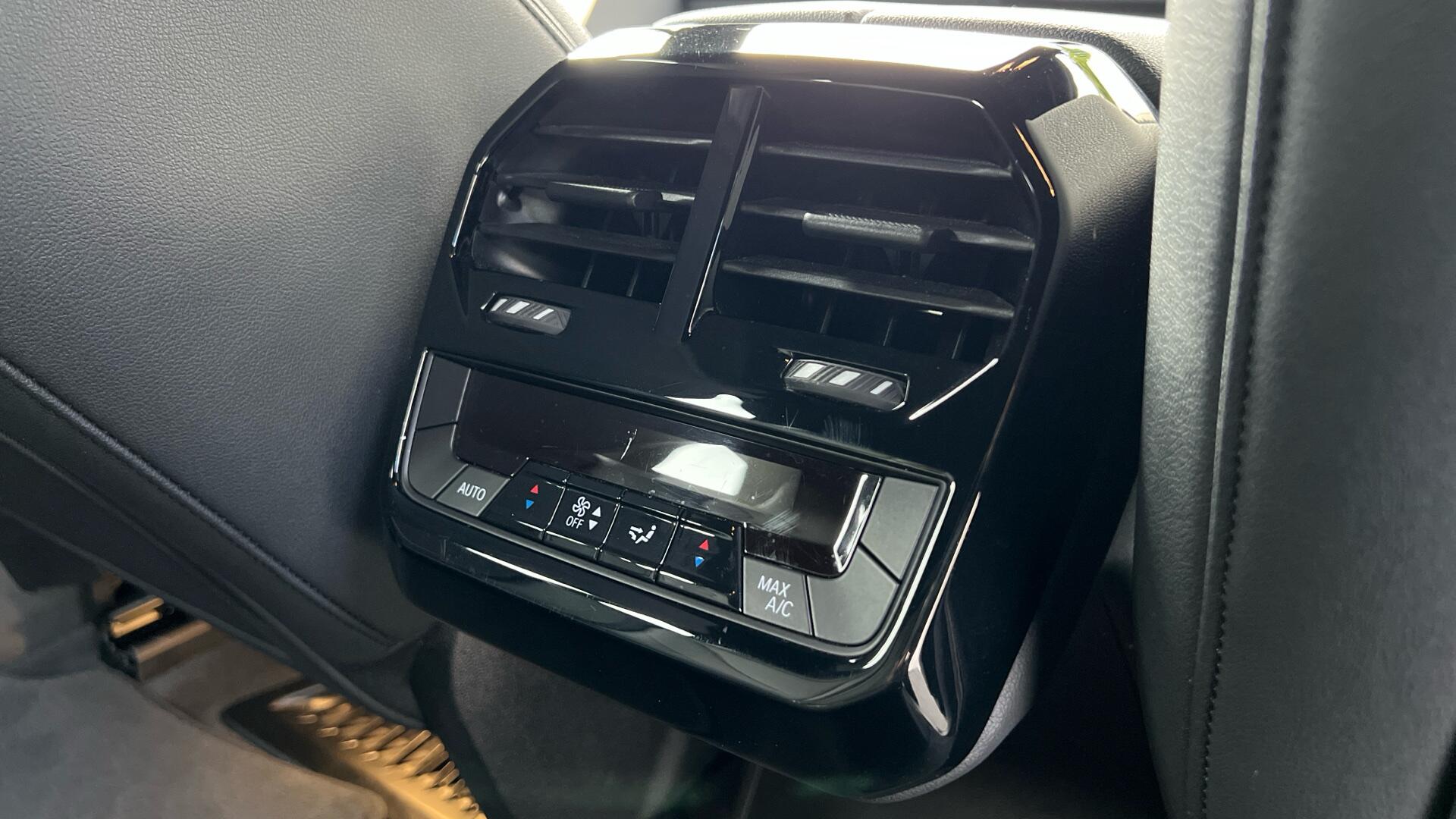 BMW Ix view 30