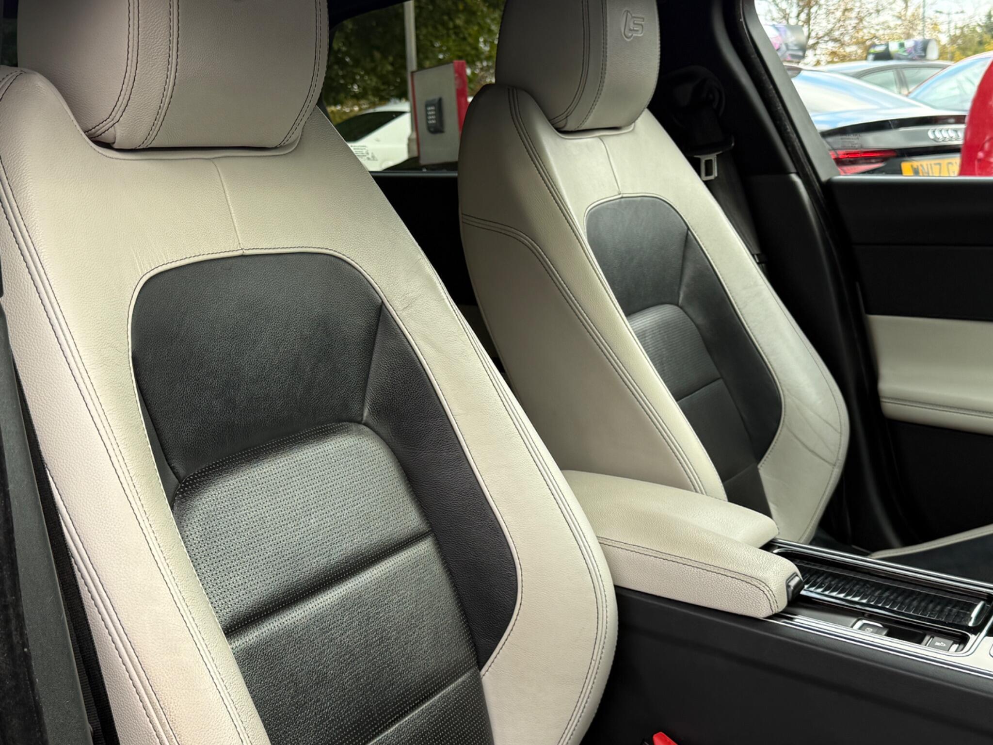 Jaguar XF - Image 28