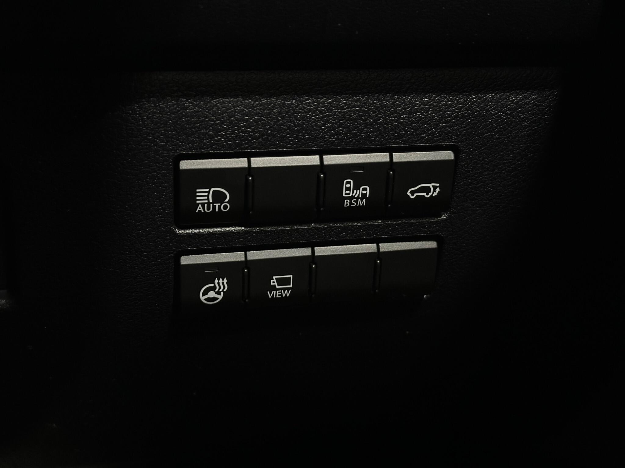 Lexus NX view 18