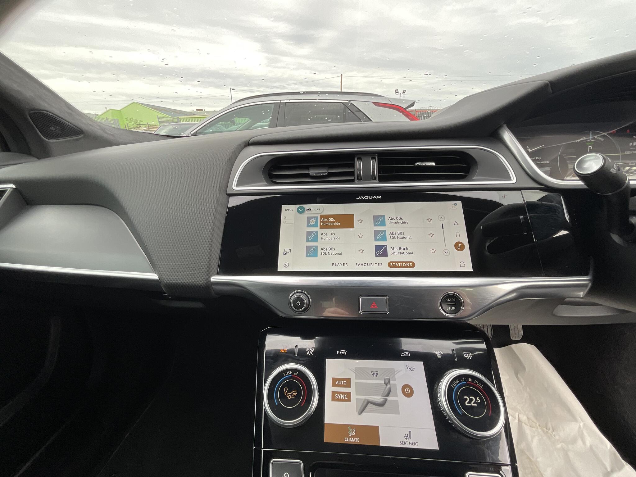 Jaguar I-Pace view 28