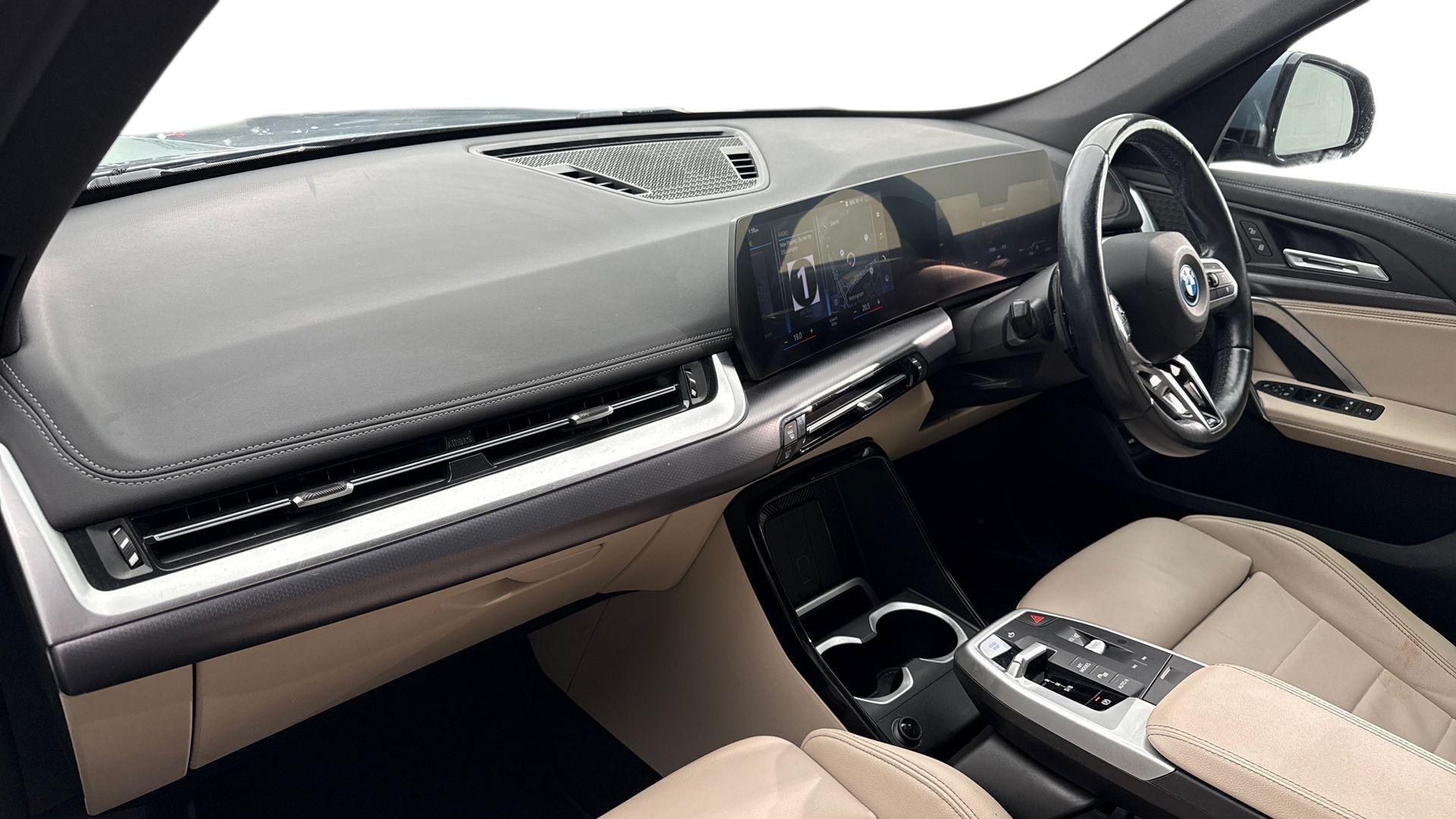 BMW Ix1 view 7