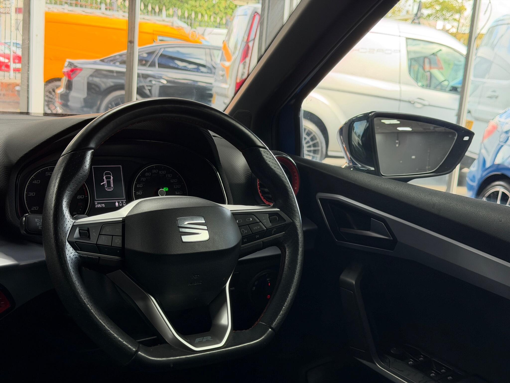 Seat Arona view 22