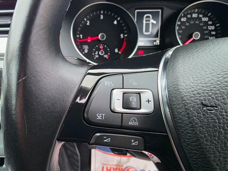 2015 Volkswagen Passat image 23