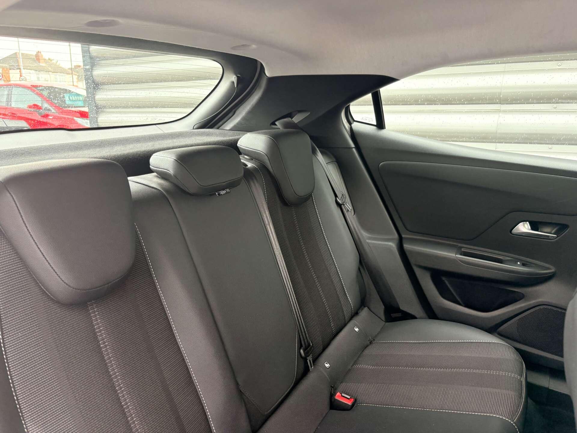 Vauxhall Mokka view 32