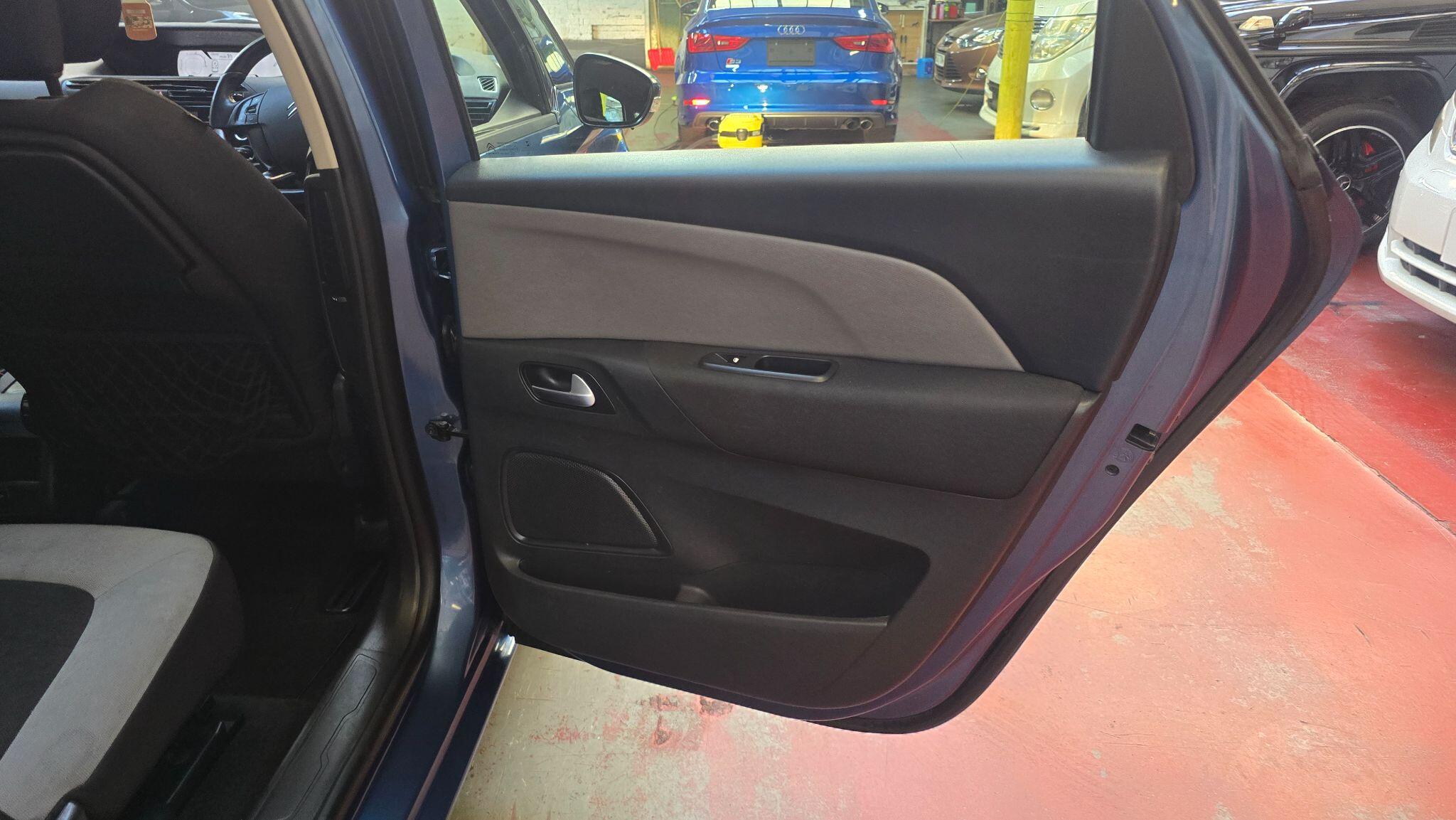 Citroen C4 Picasso view 20