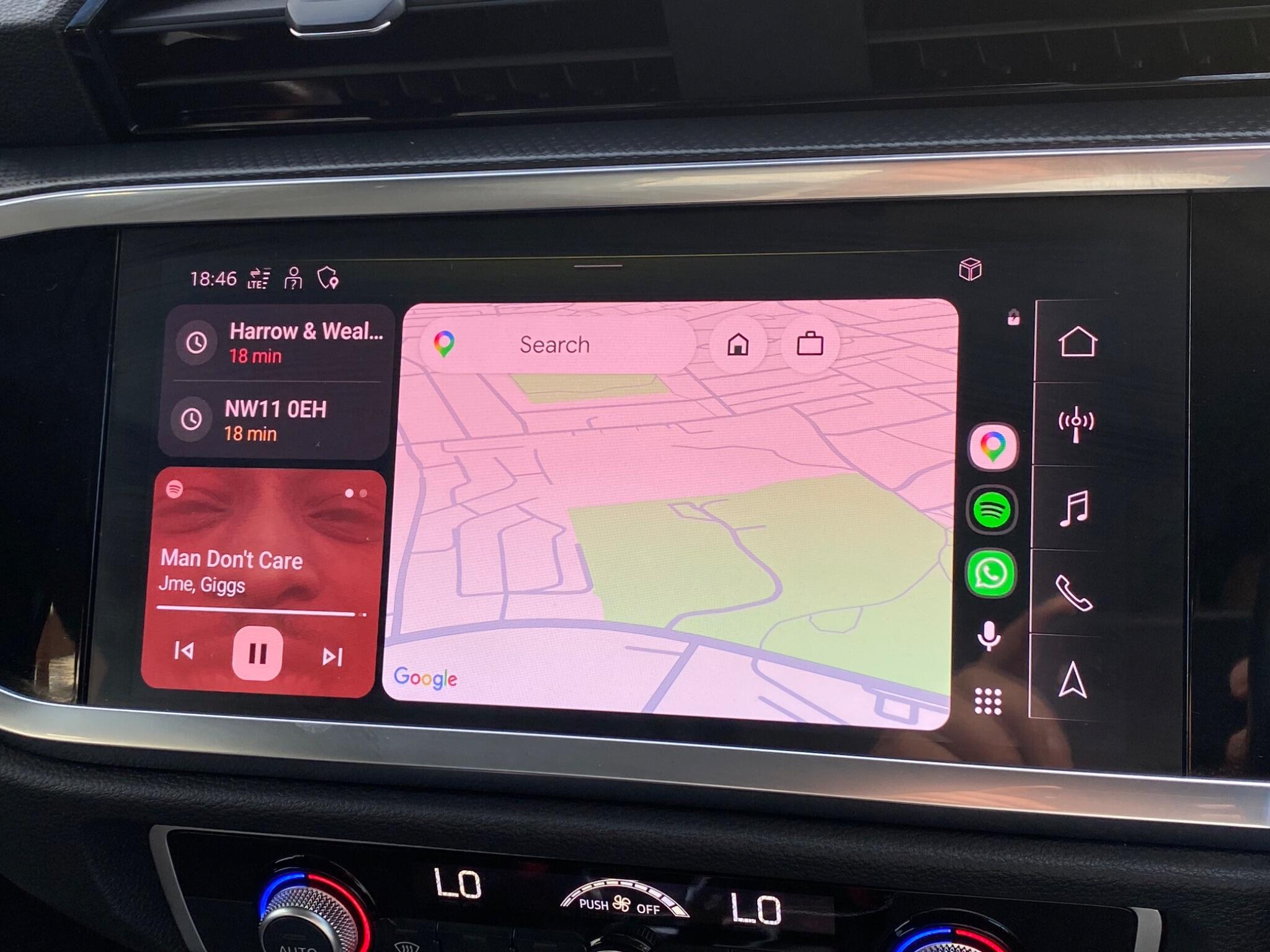 Audi Q3 view 22