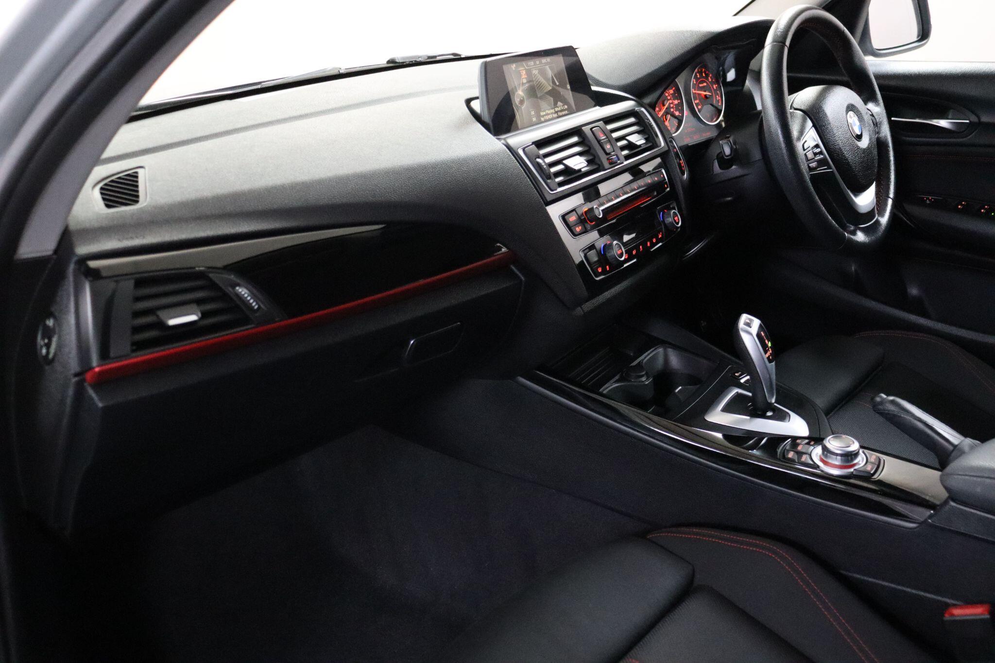 BMW 1 Series view 34