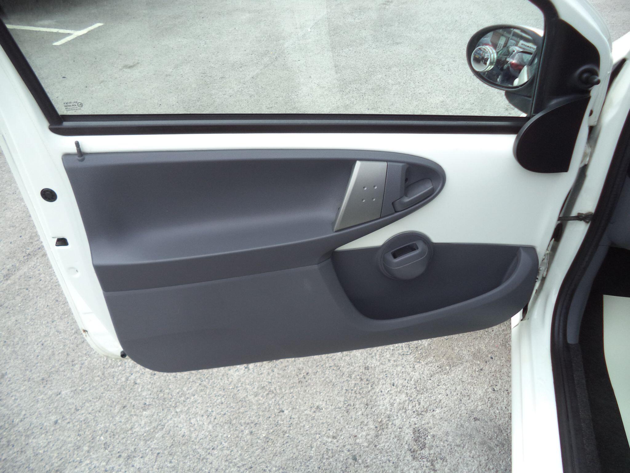 Citroen C1 view 26