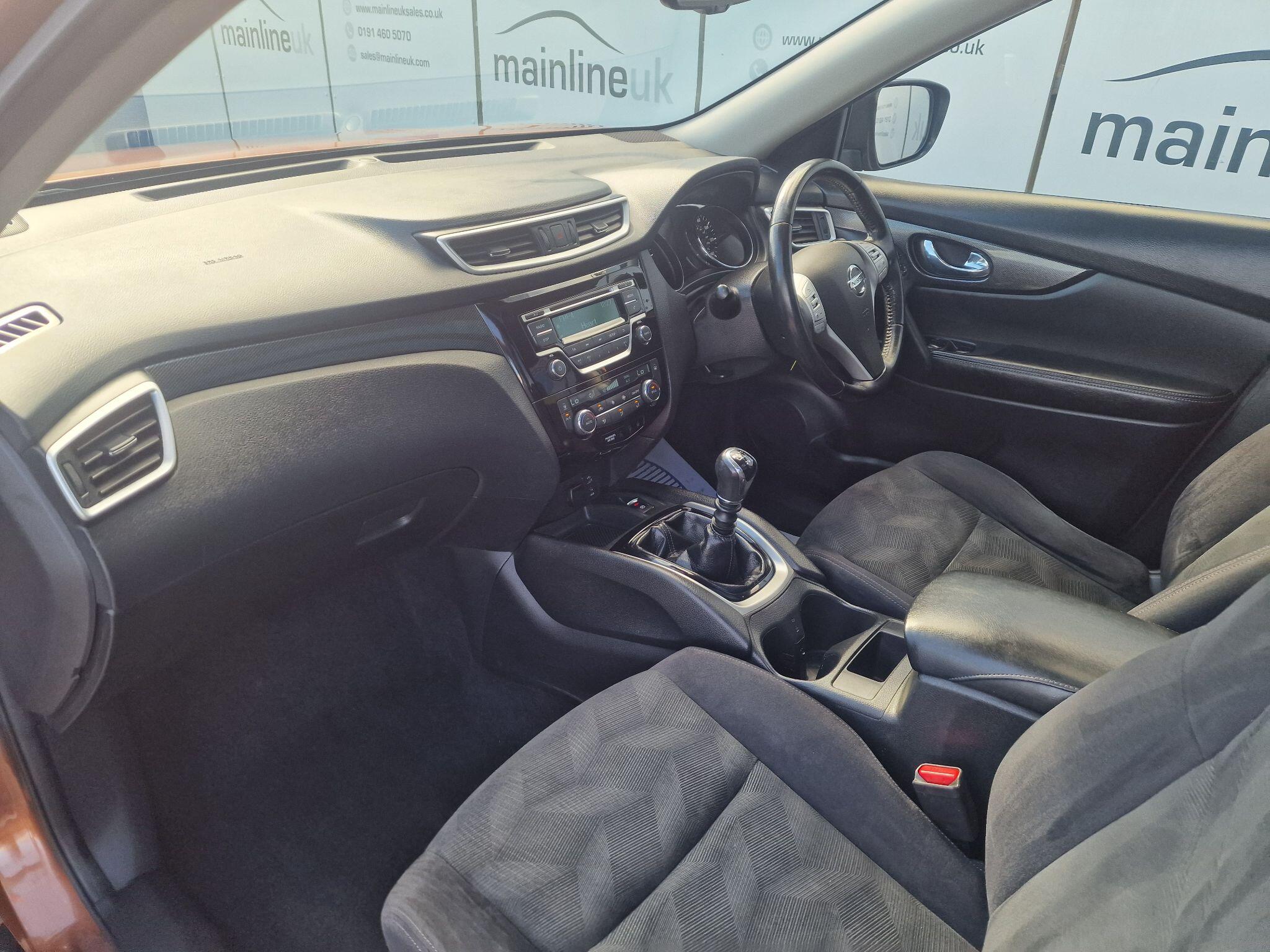 Nissan X-Trail view 17