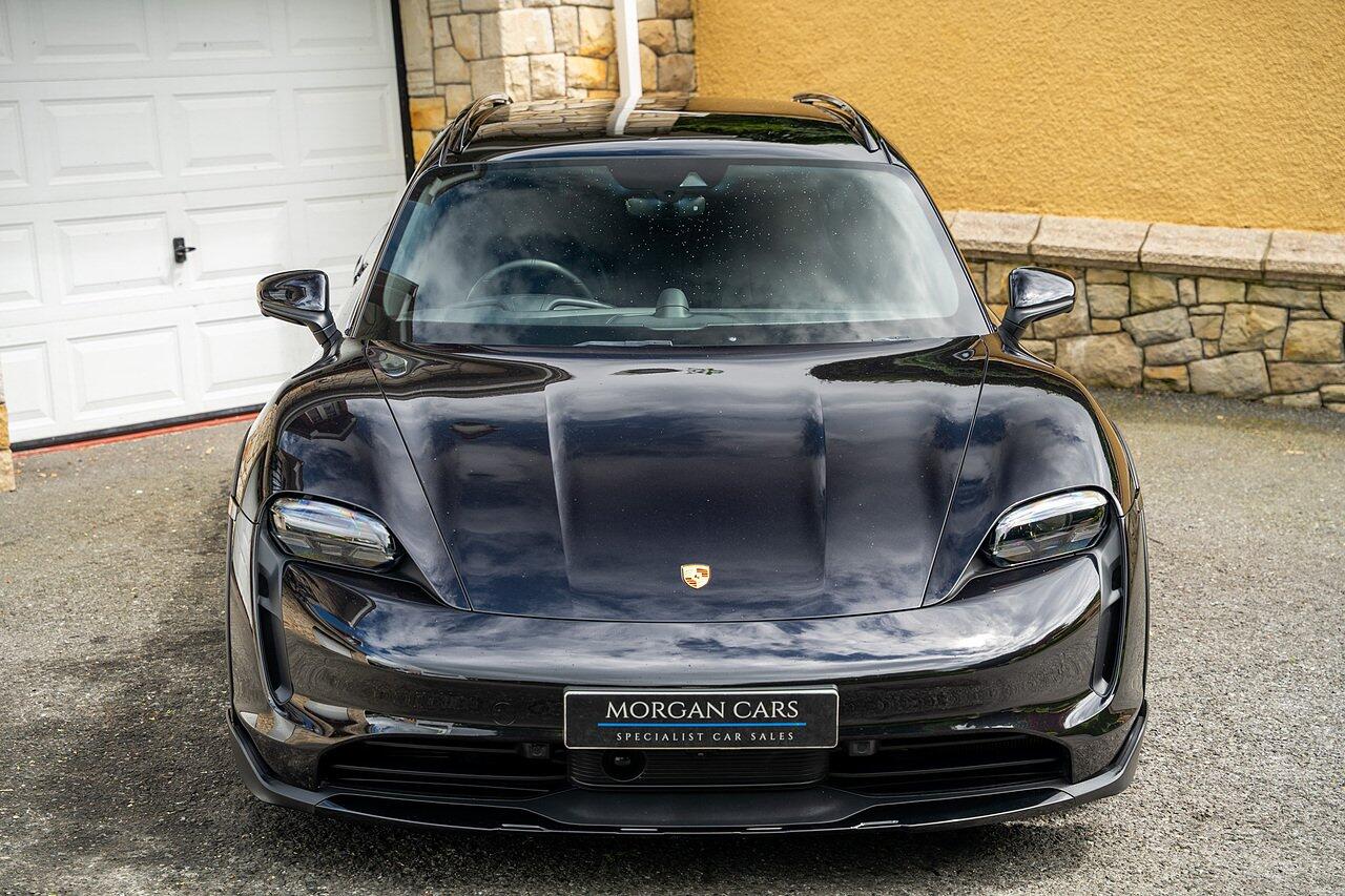 Porsche Taycan view 30