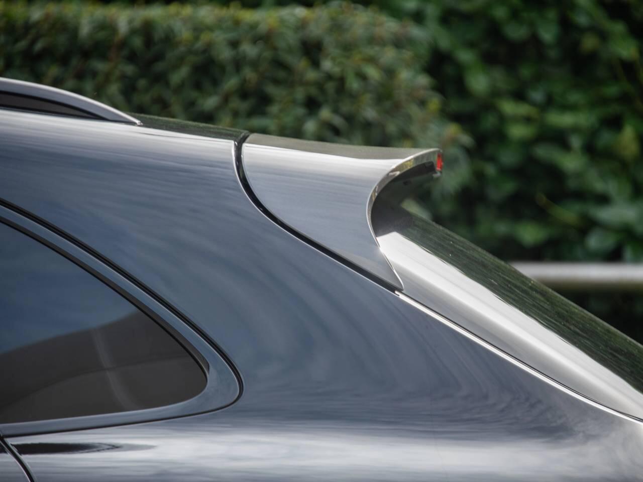 Porsche Macan view 23