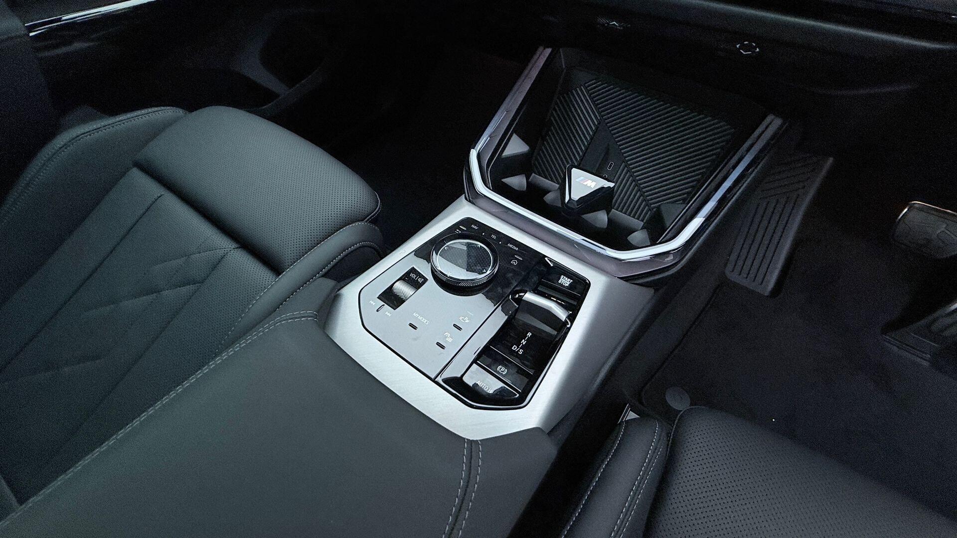 BMW X3 view 10