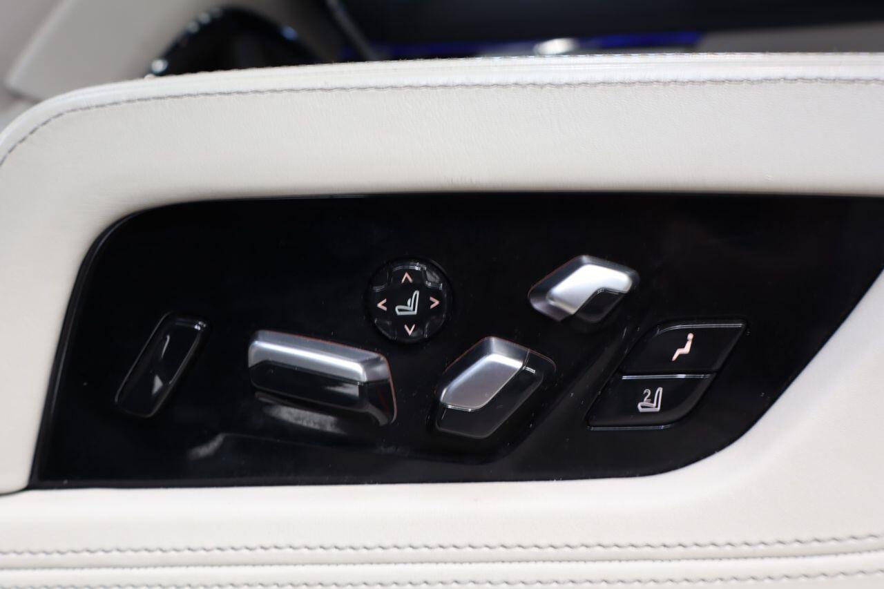 BMW 7 Series view 44