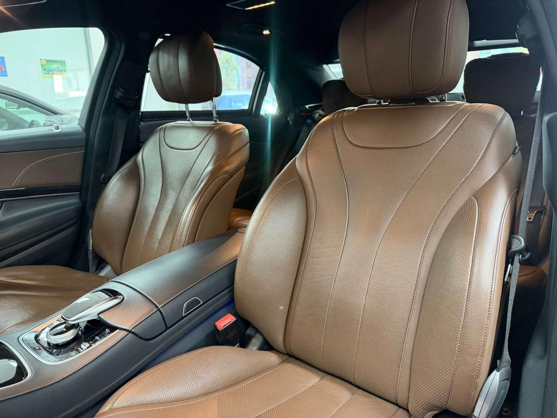 Mercedes-Benz S-Class view 7