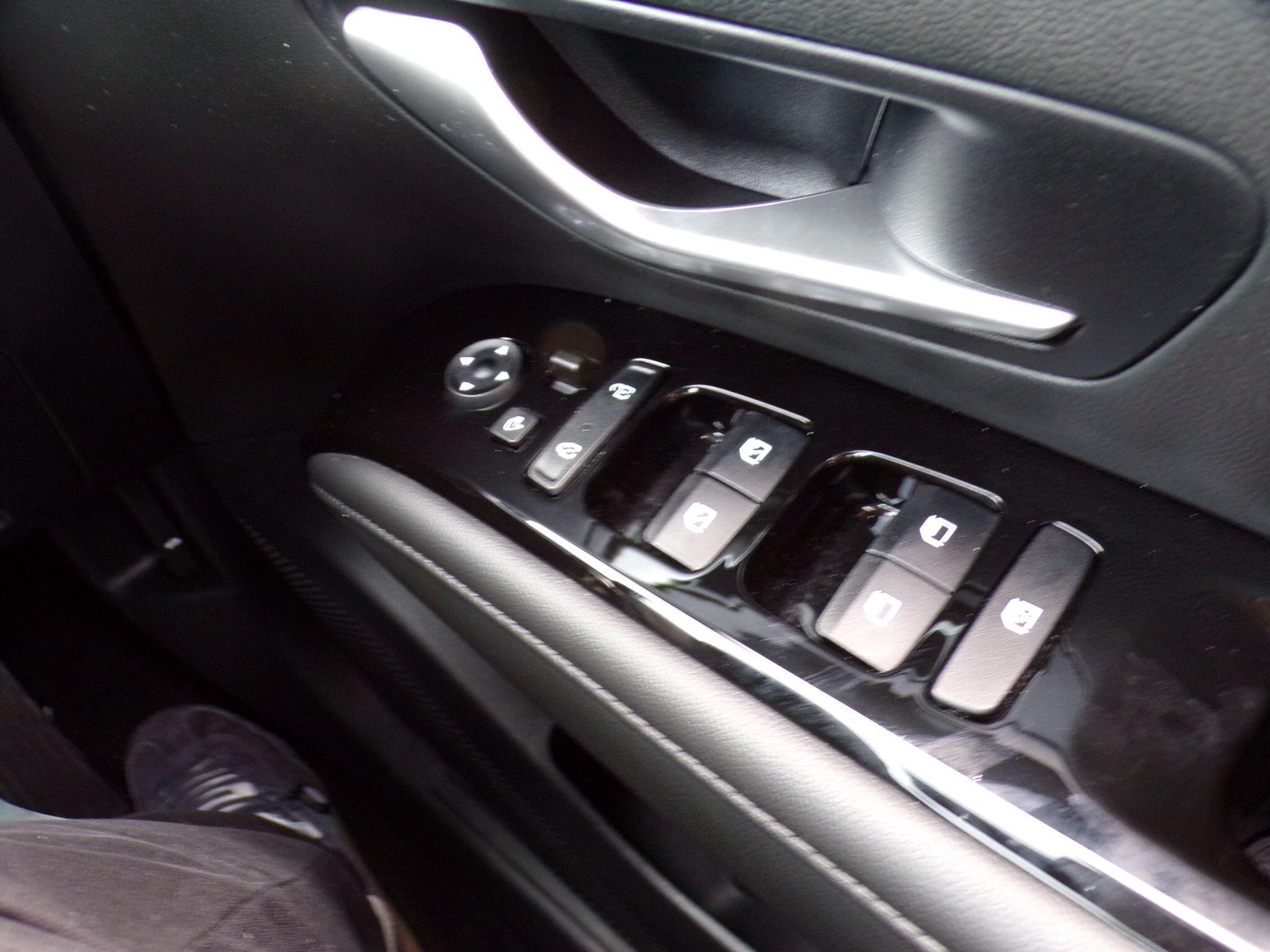 Hyundai Tucson view 18