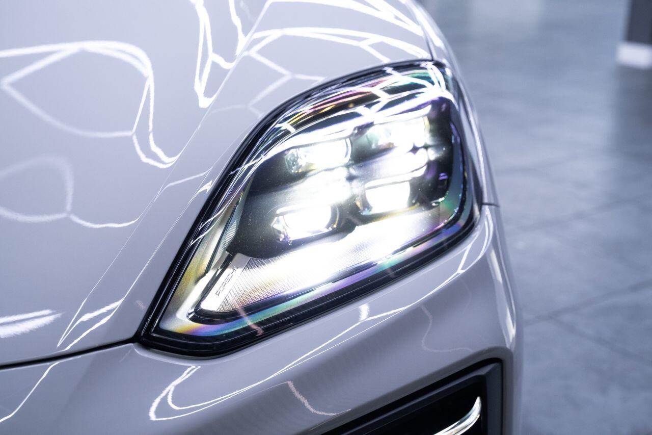 Porsche Cayenne view 5