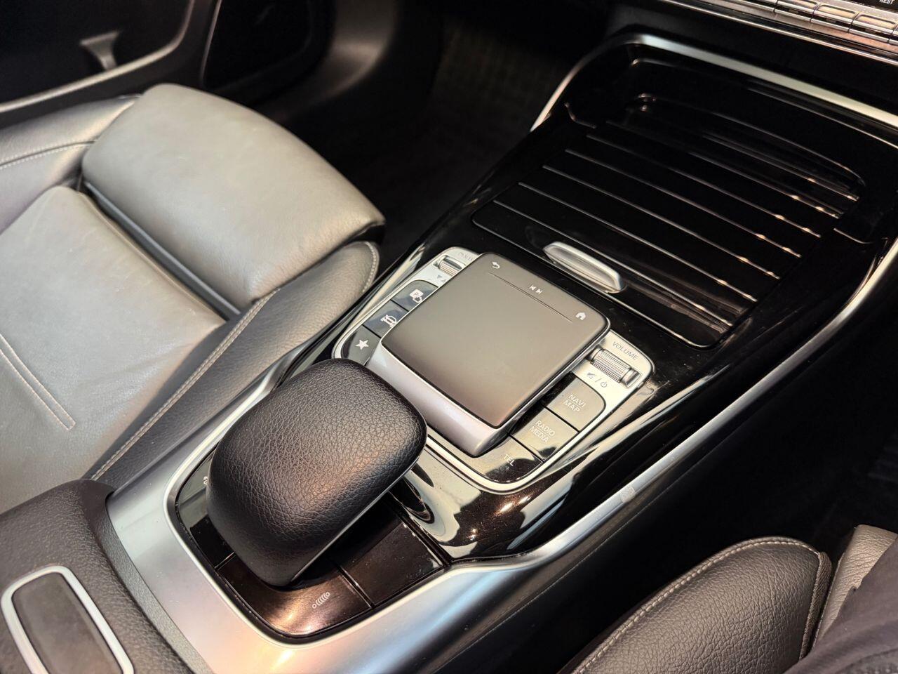 Mercedes-Benz A Class view 40