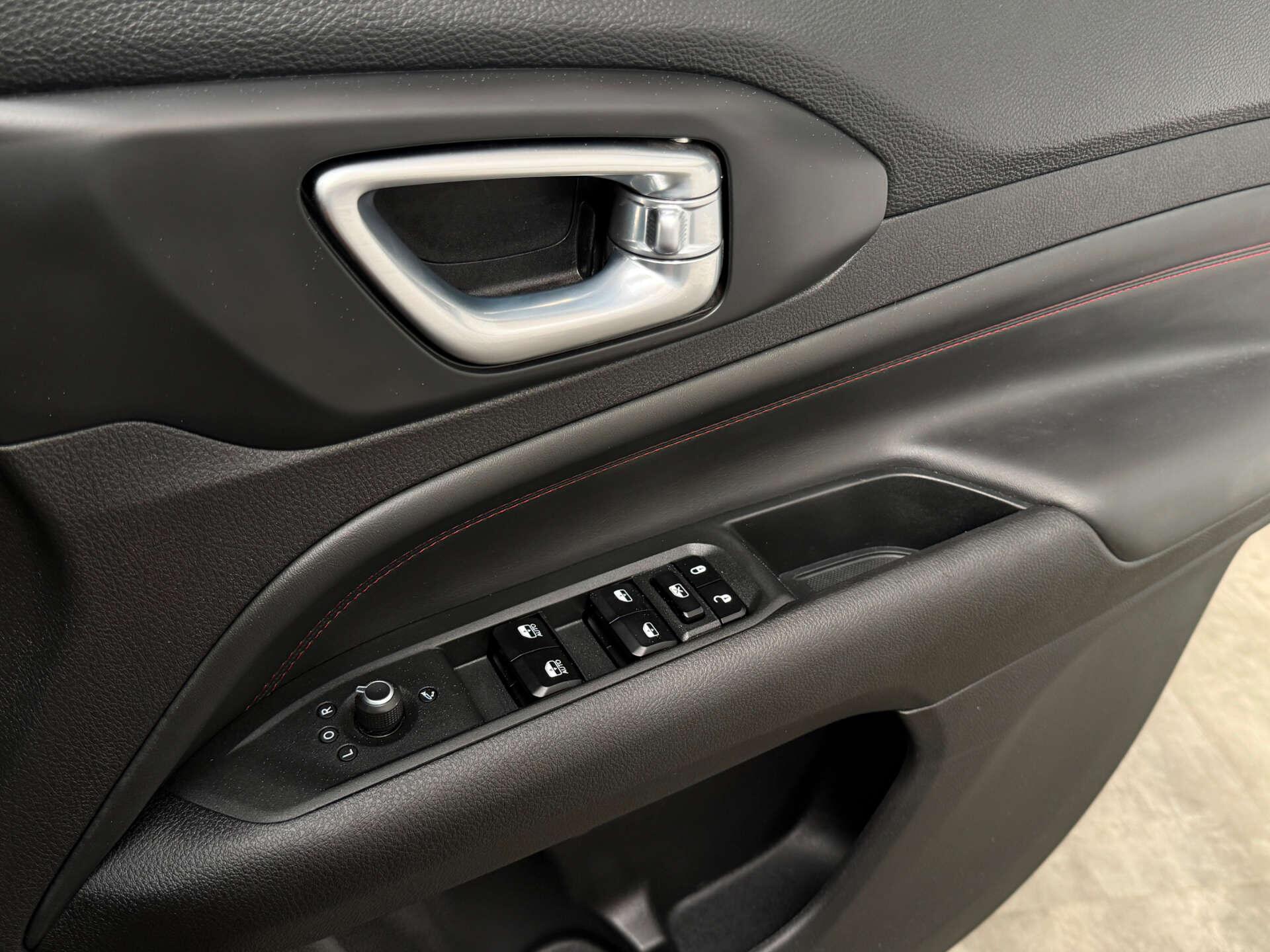 Jeep Compass view 22