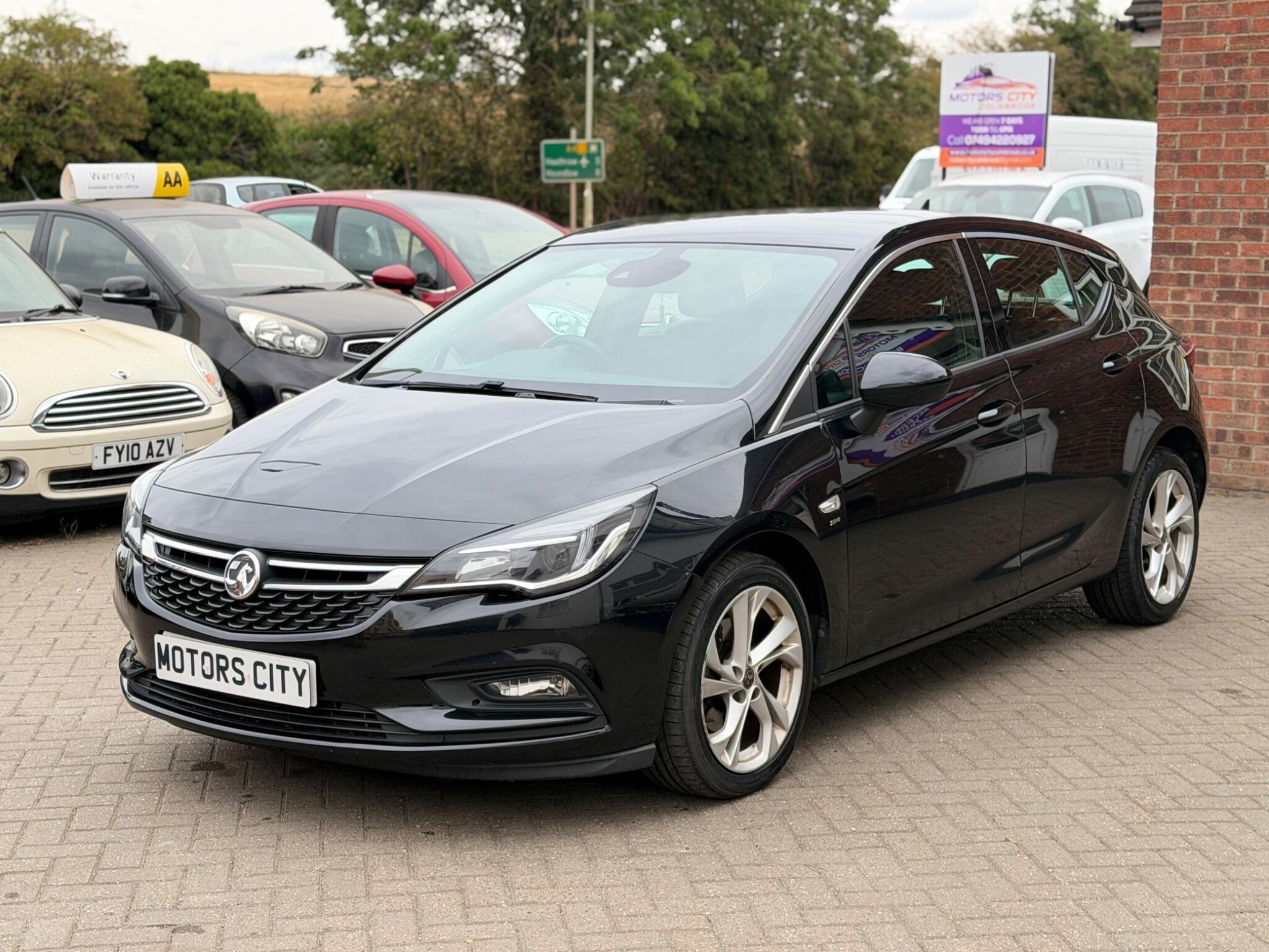 Vauxhall Astra view 4