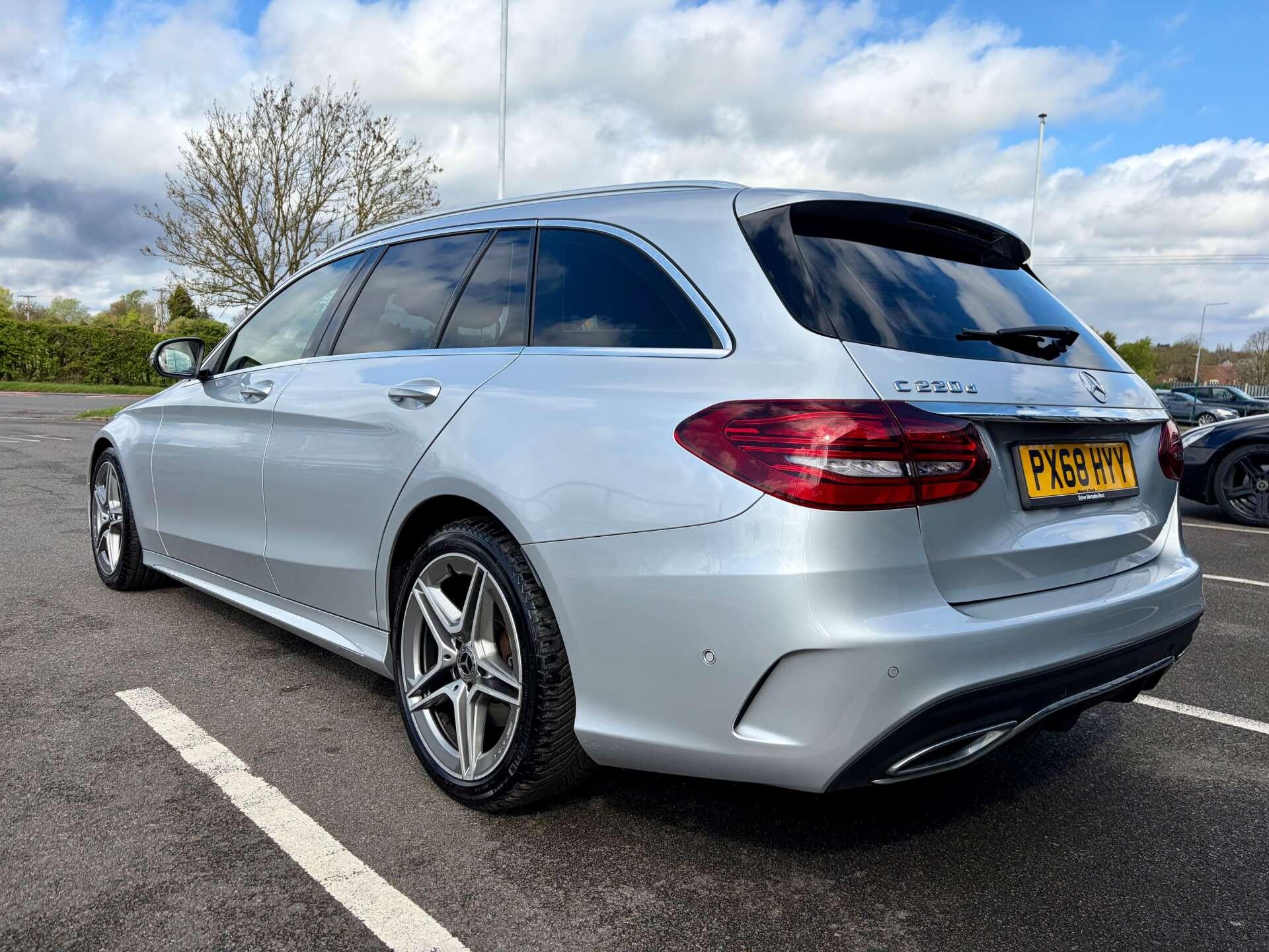 Mercedes-Benz C Class view 6