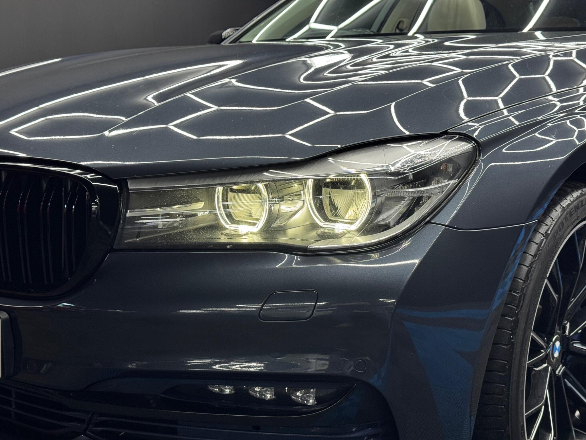 BMW 7 Series view 66