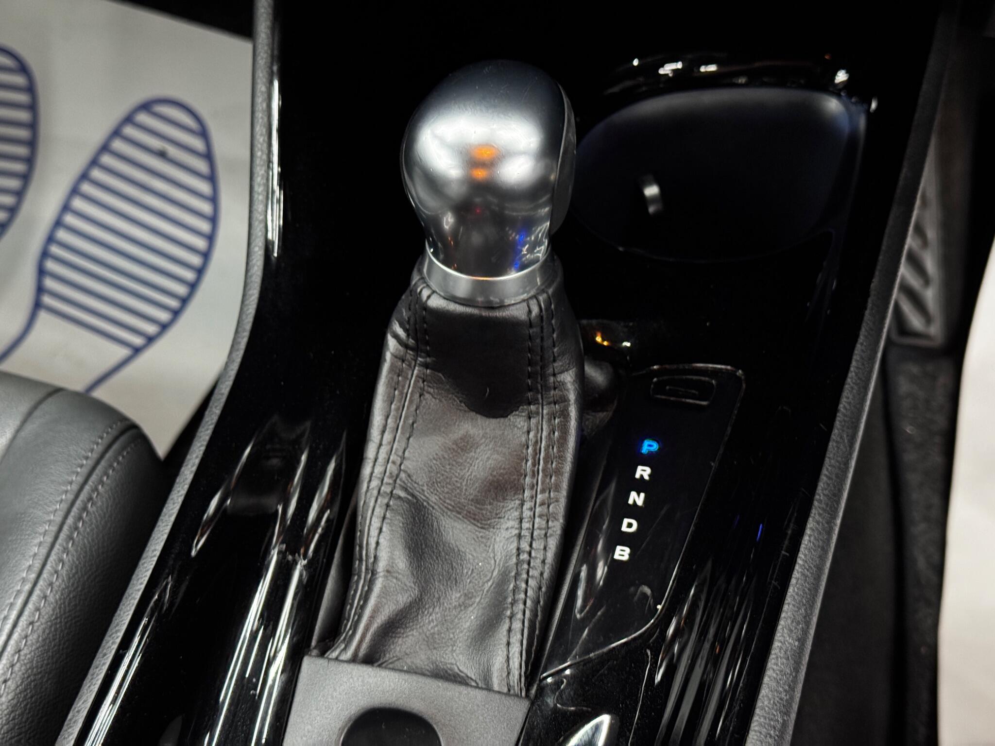 Toyota C-HR view 27