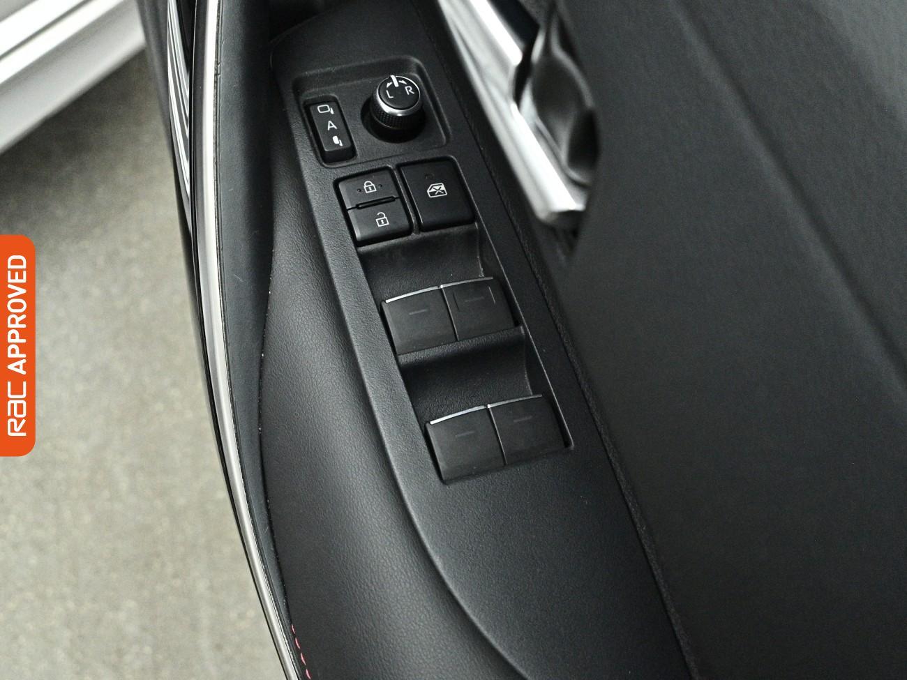 Toyota Corolla view 23