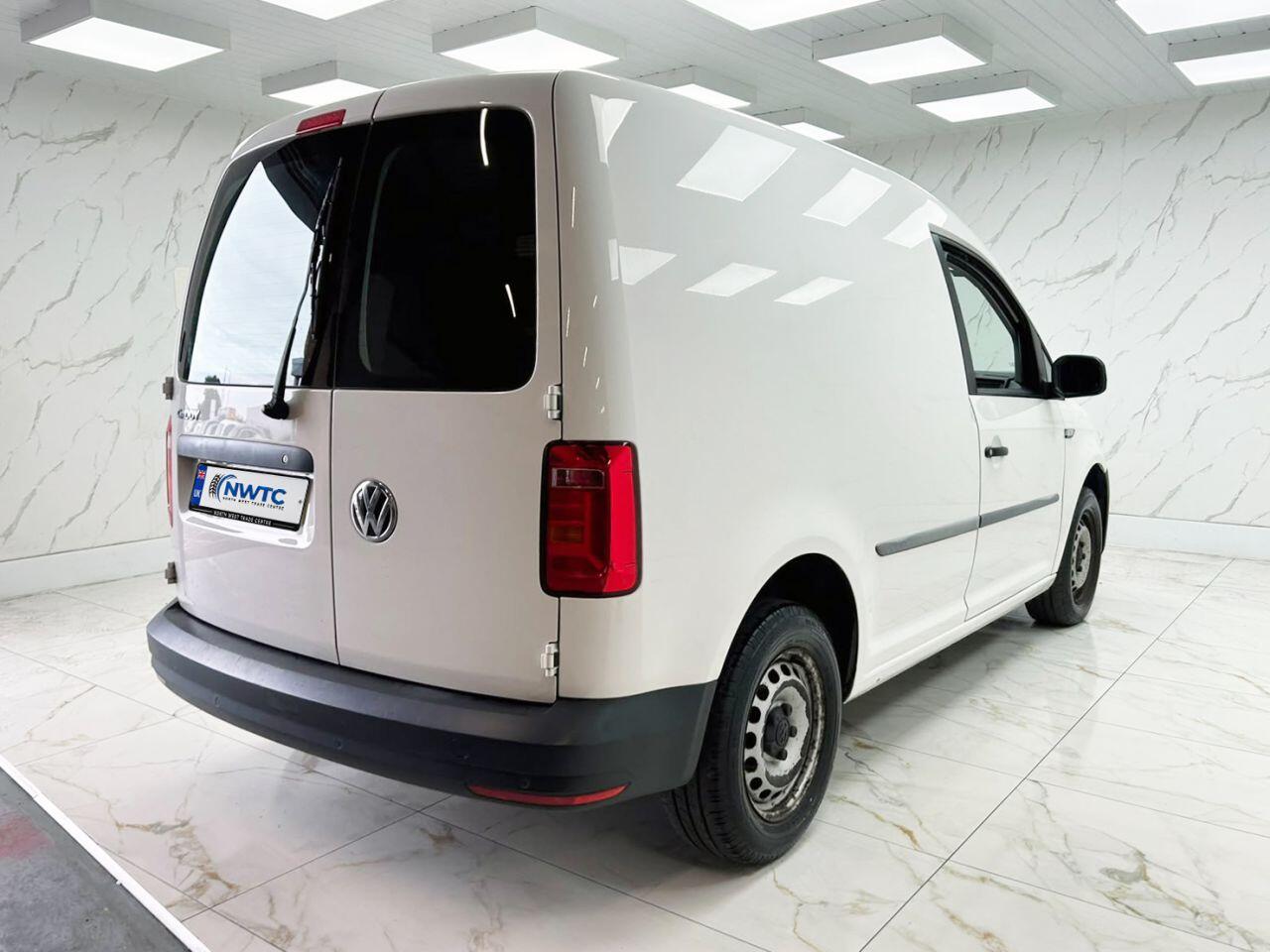 Volkswagen Caddy view 11