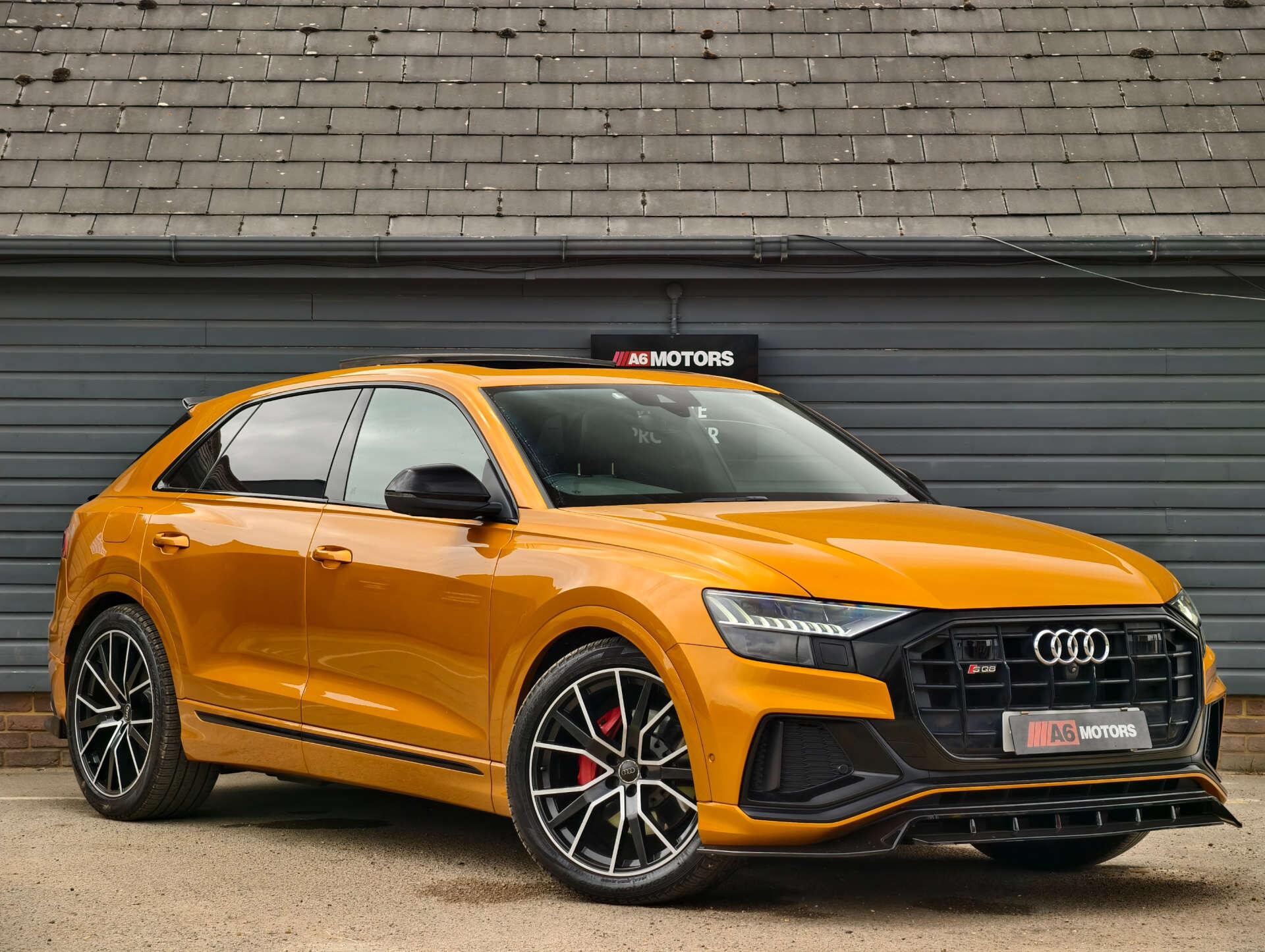 Audi Q8 view 6