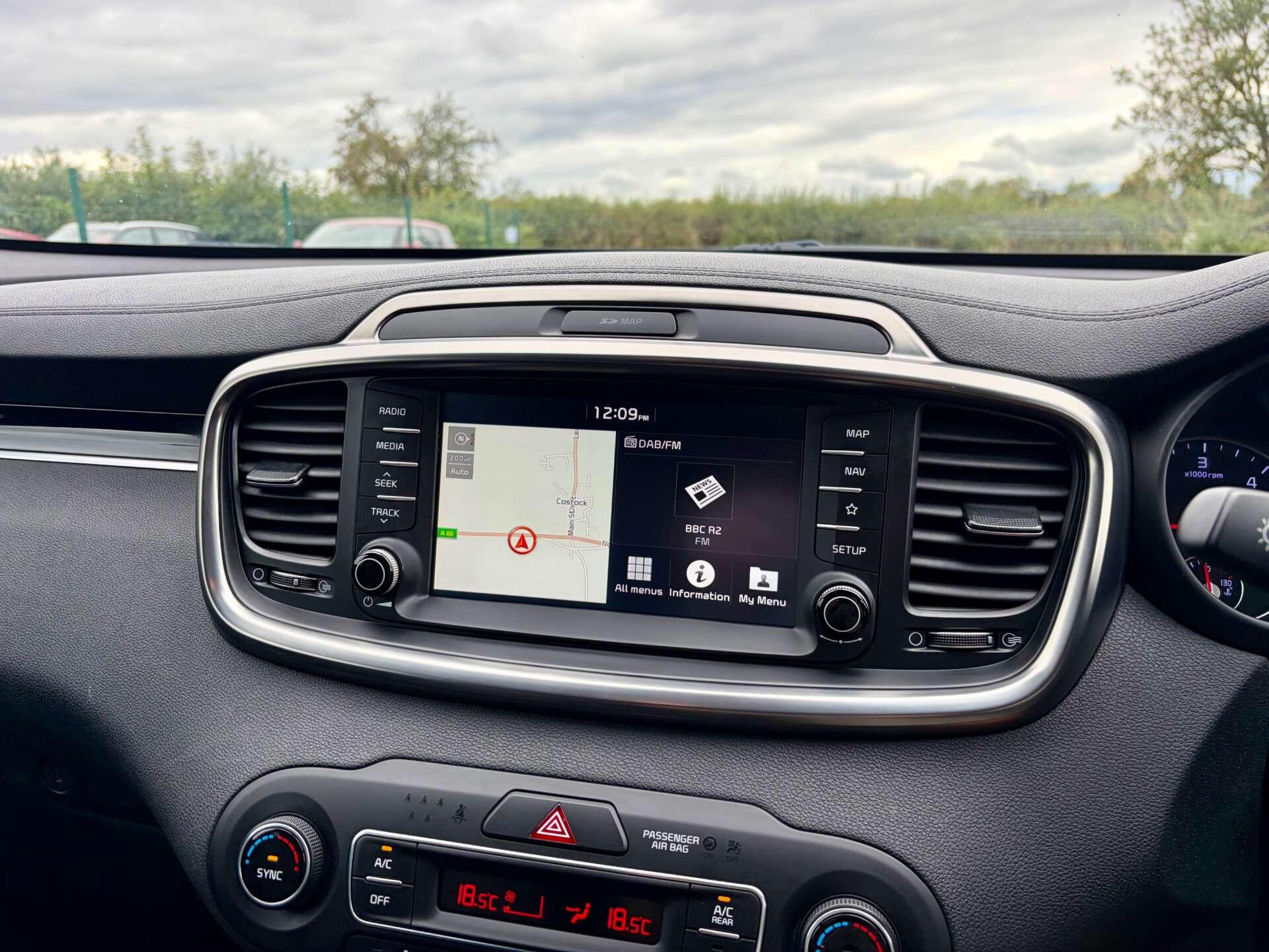 Kia Sorento view 39