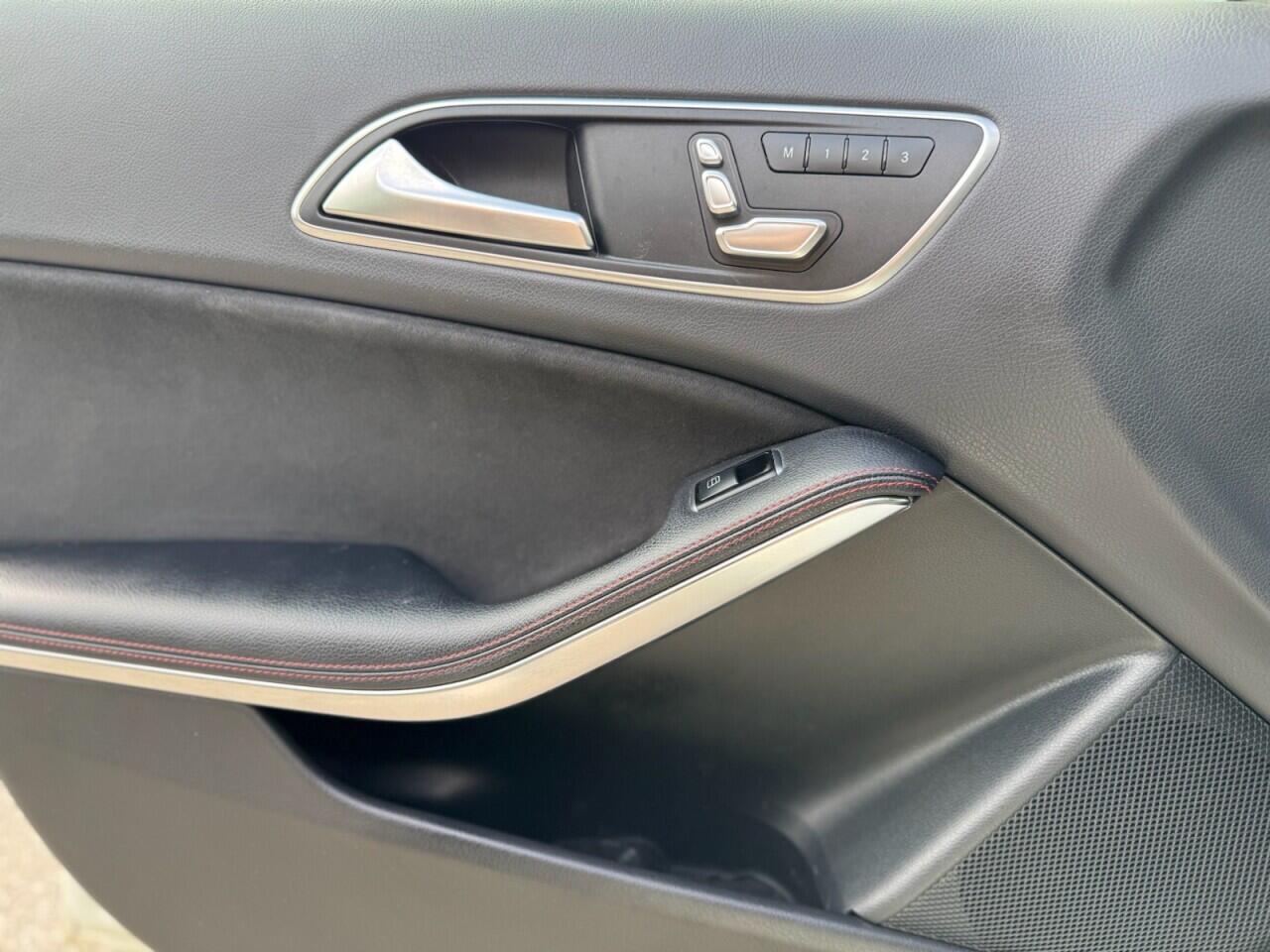 Mercedes-Benz A Class view 24
