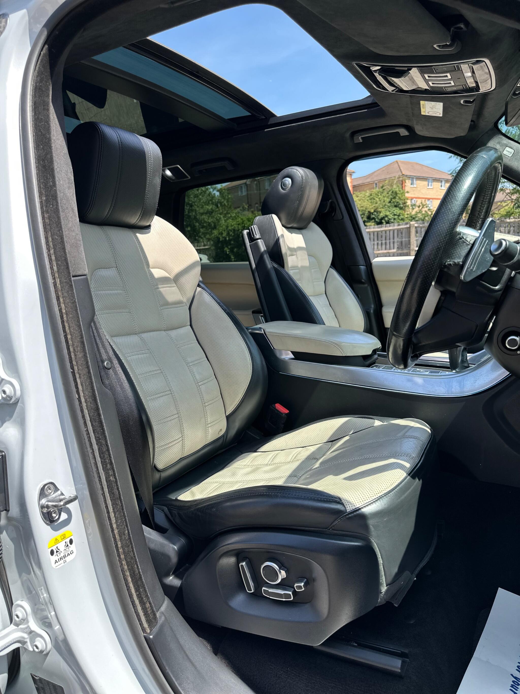 Land Rover Range Rover Sport view 23