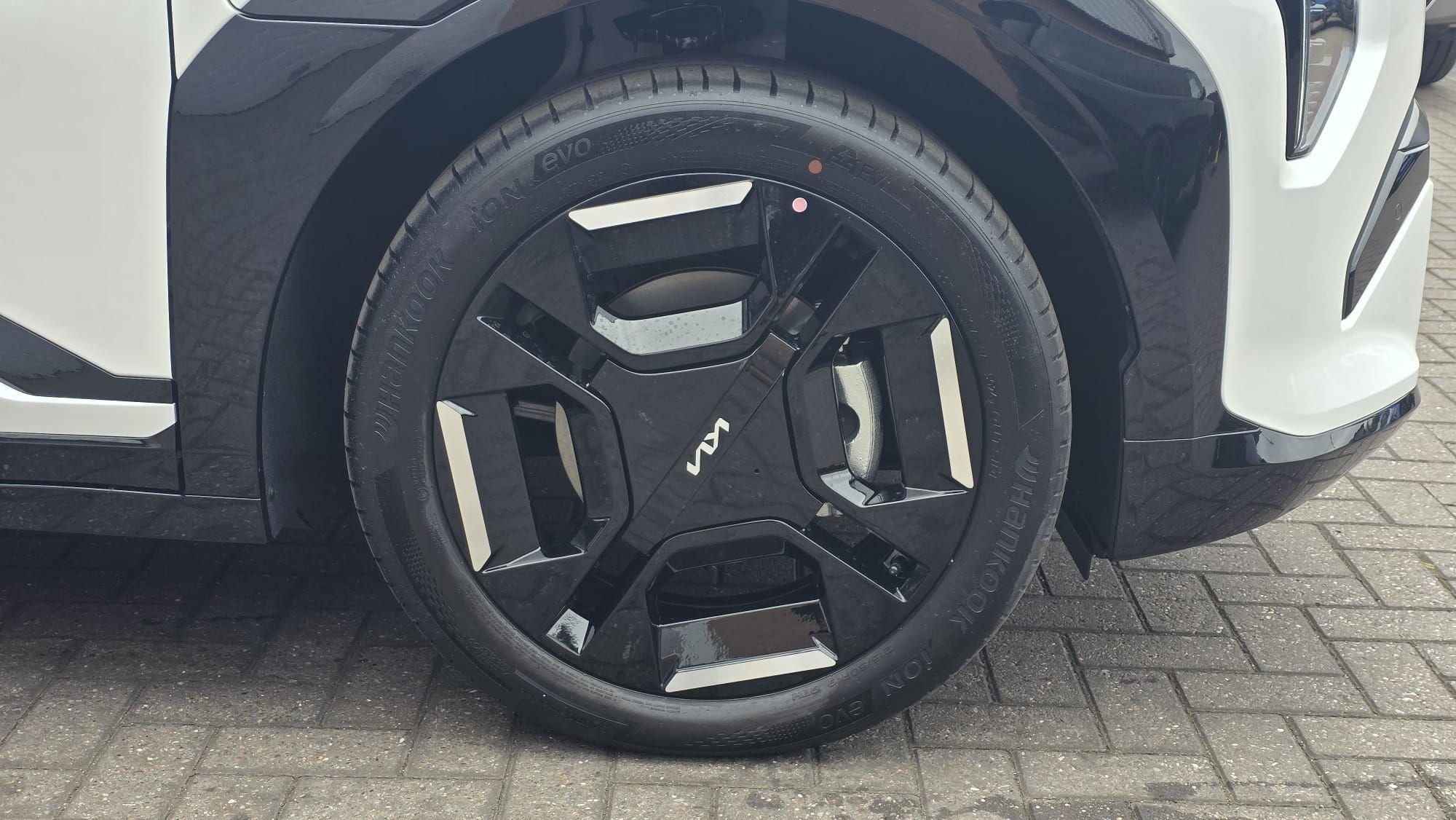 Kia Ev3 view 17