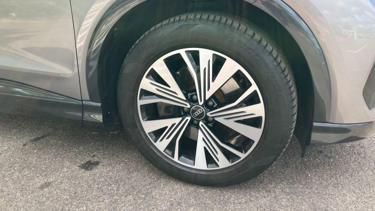 Audi Q4 E-Tron view 10