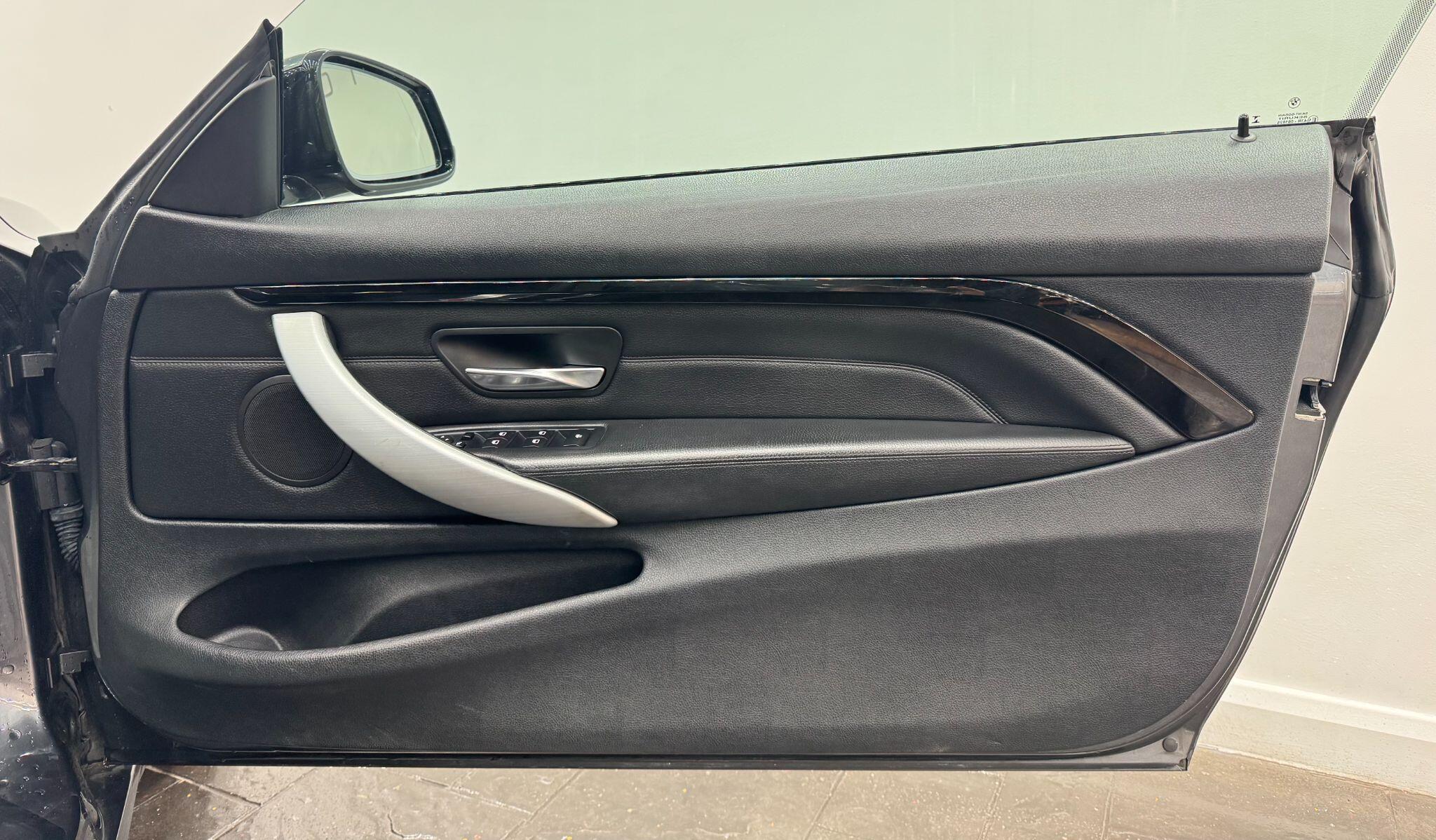 BMW 4 Series view 32