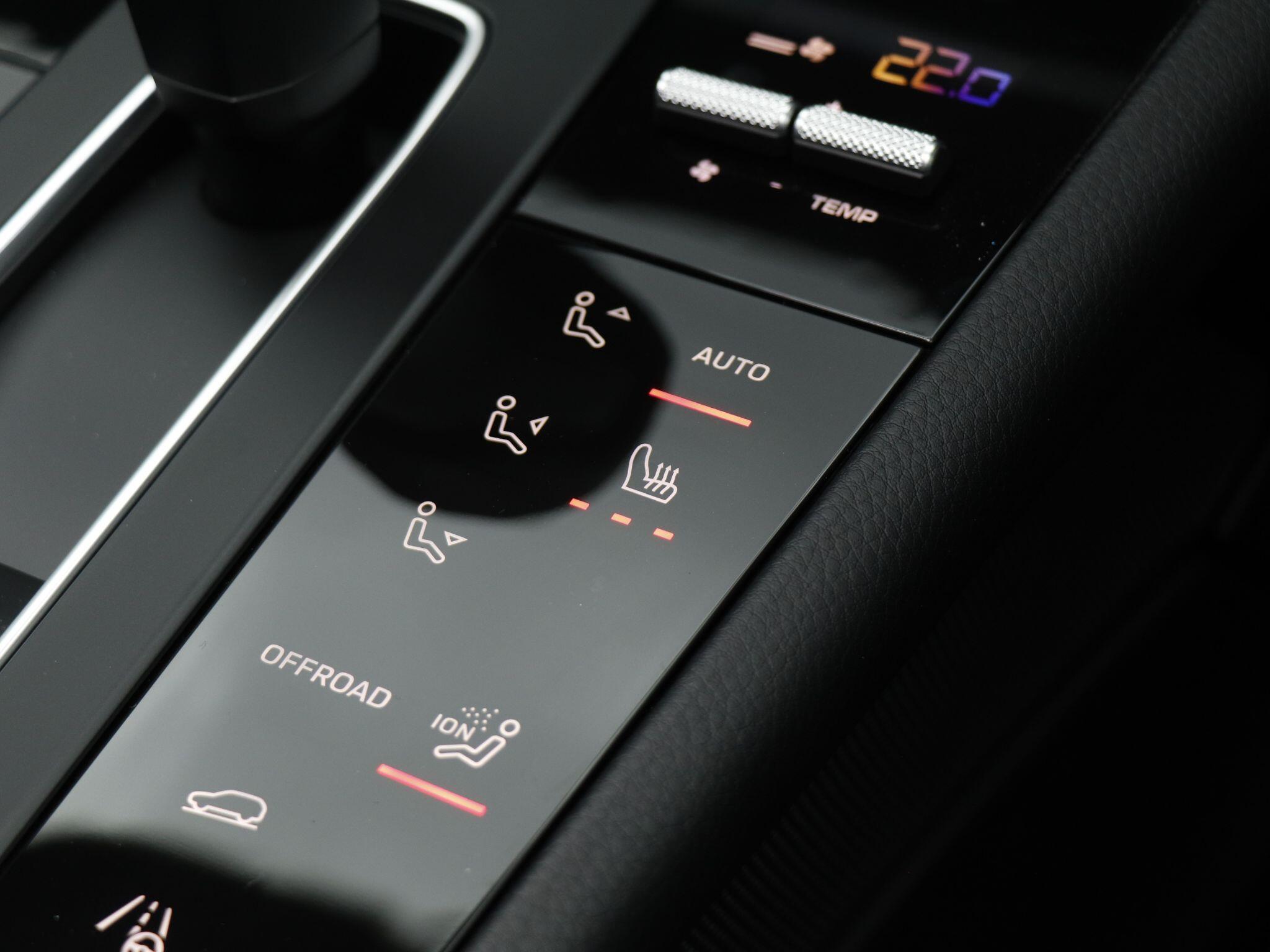 Porsche Macan view 59