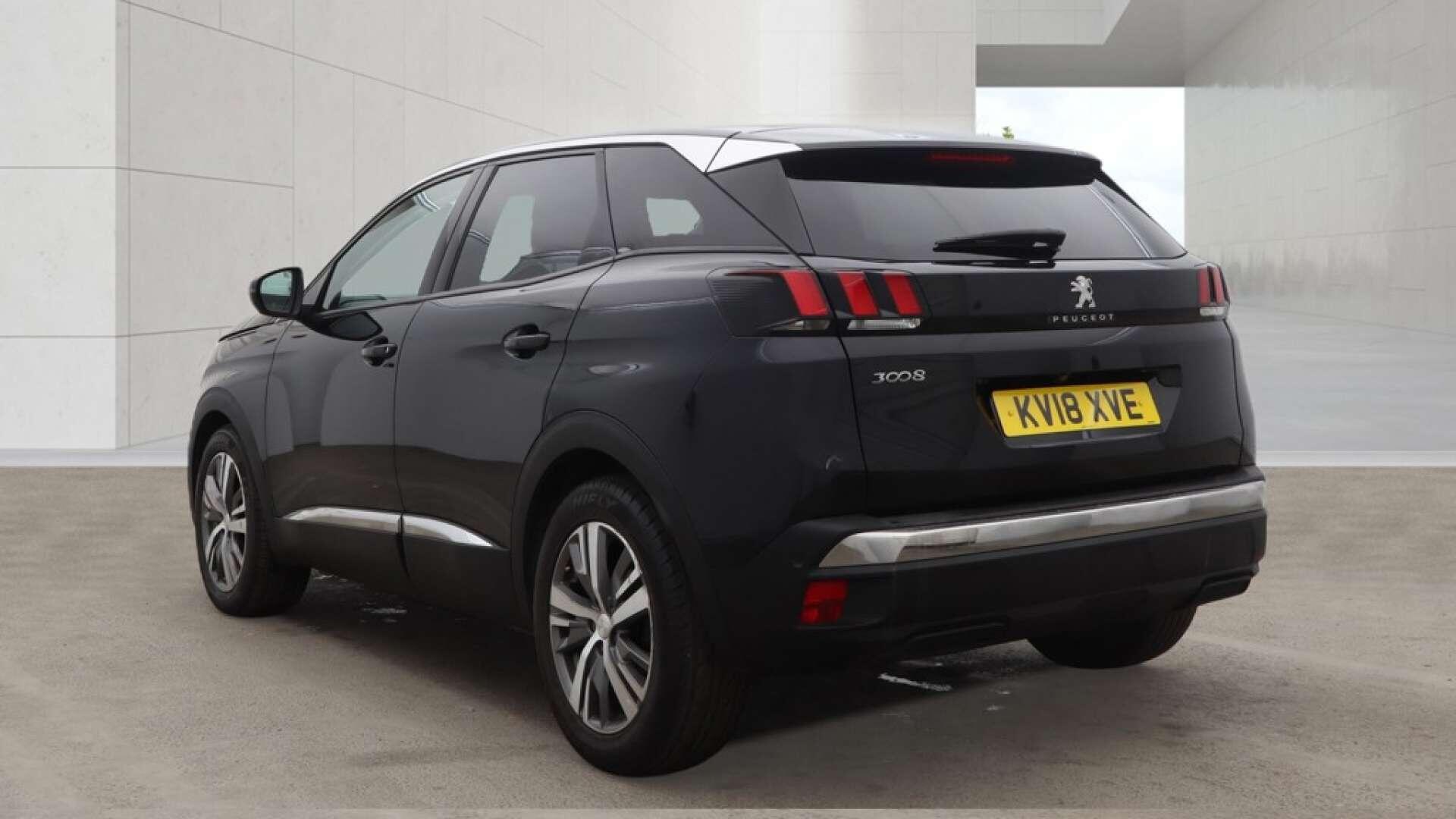 Peugeot 3008 view 4