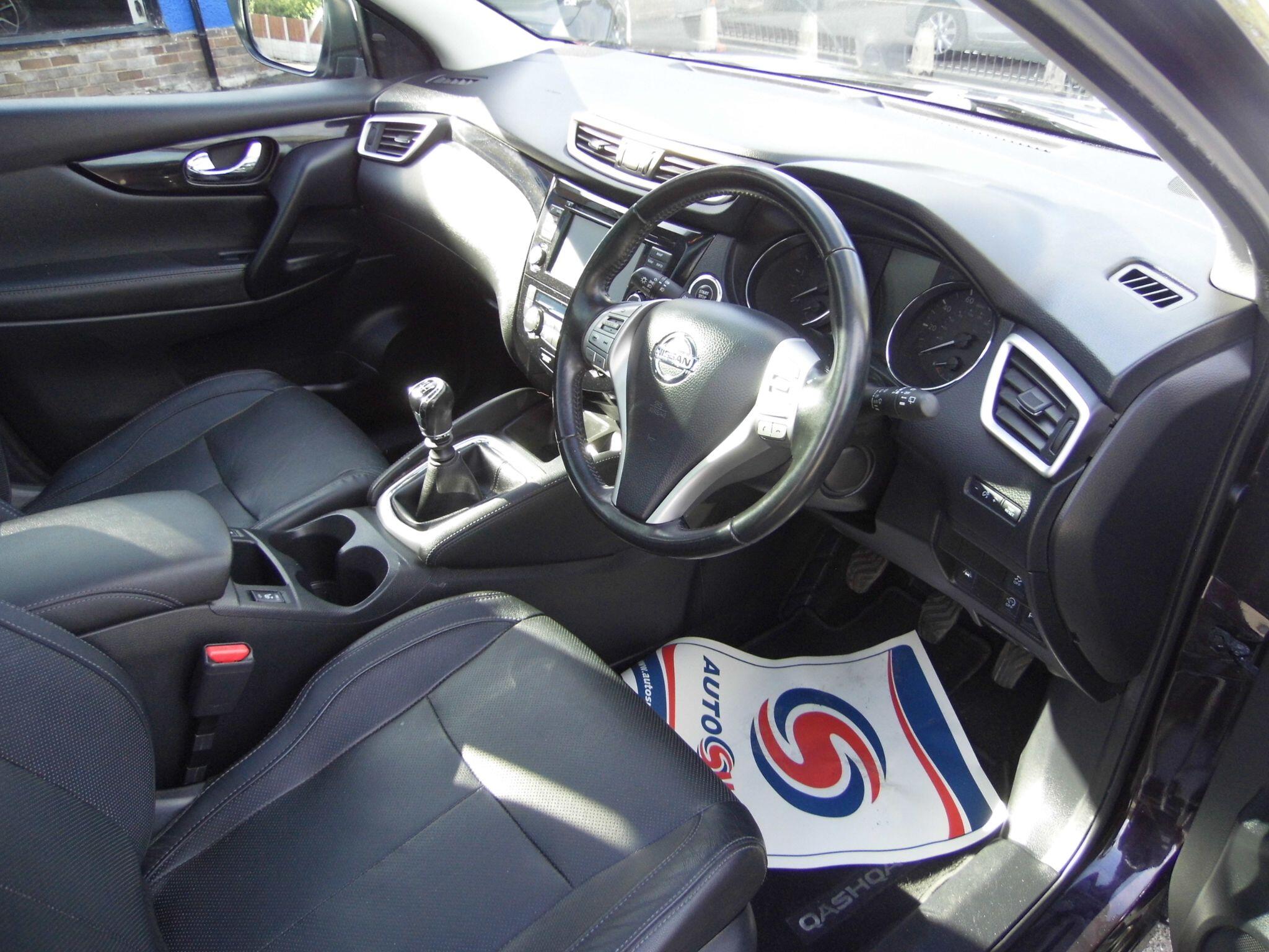 Nissan Qashqai view 25
