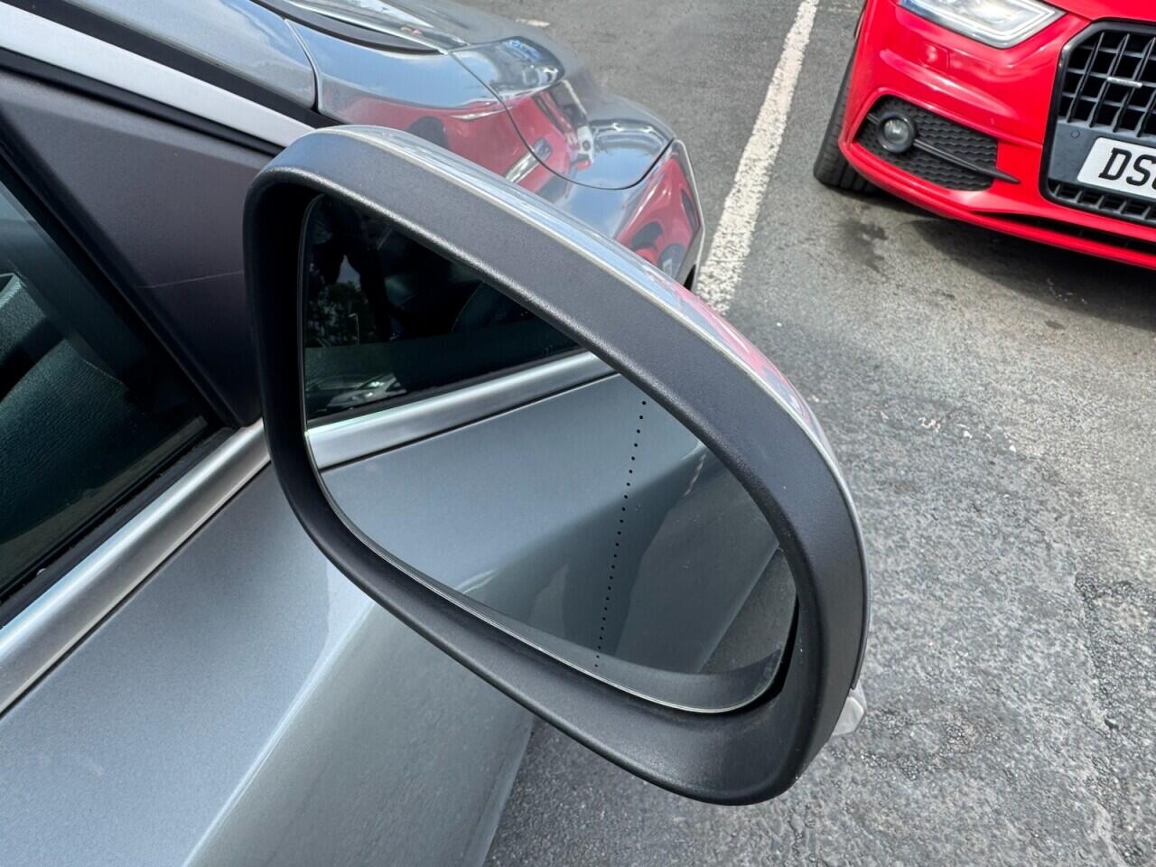 Volvo V40 view 35