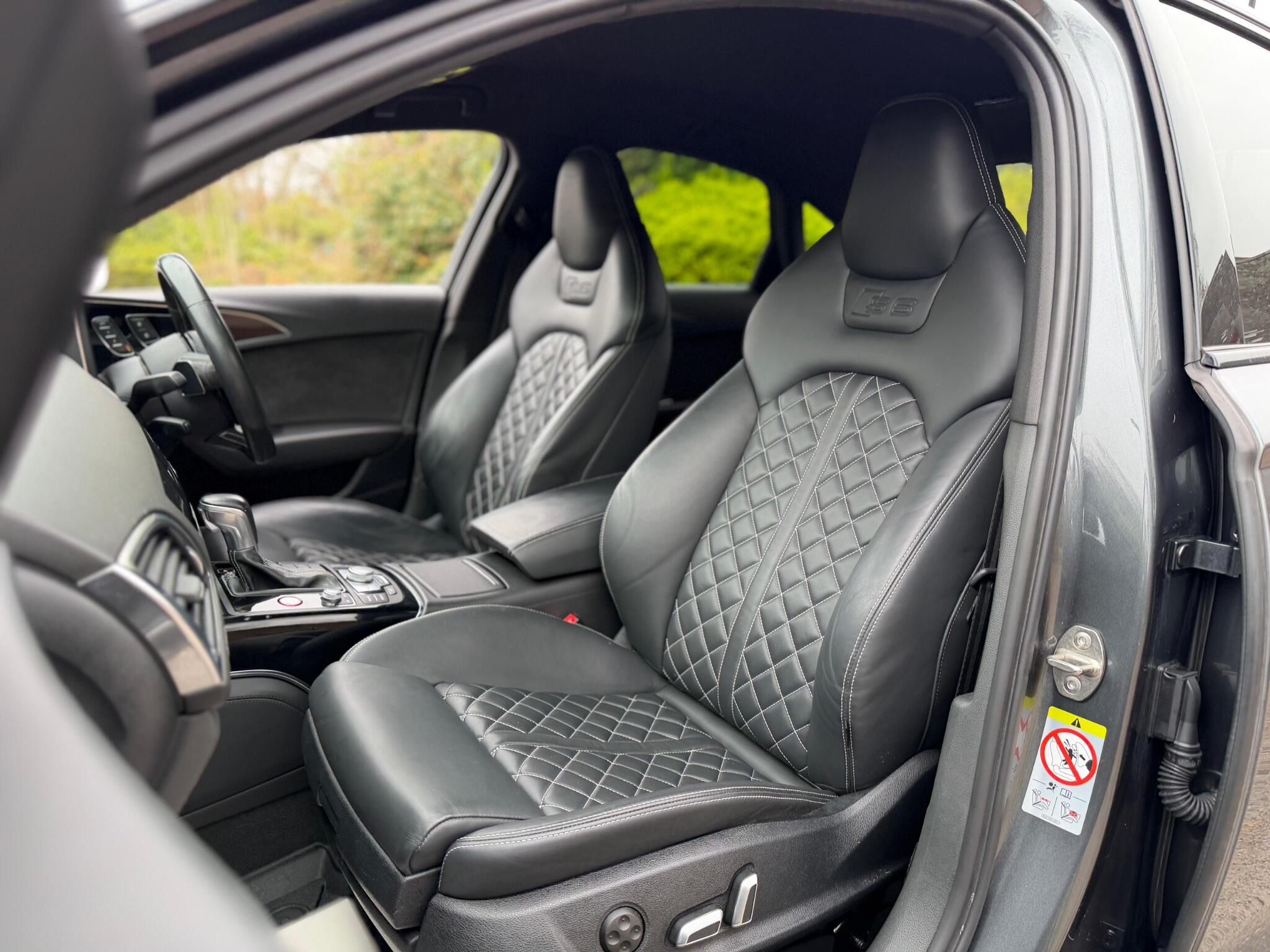 Audi S6 view 14
