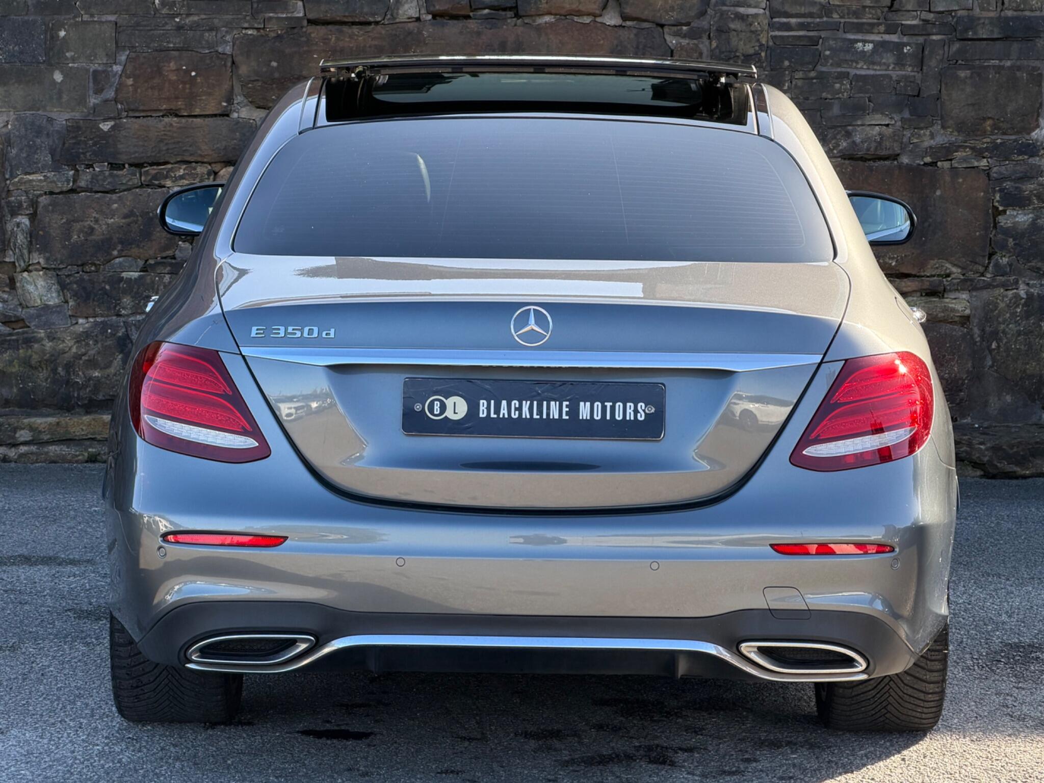 Mercedes-Benz E-Class view 6