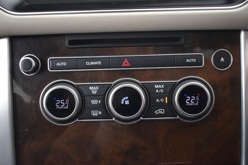 Land Rover Range Rover view 84