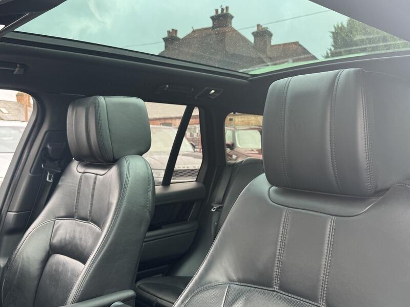 2018 Land Rover Range Rover image 65