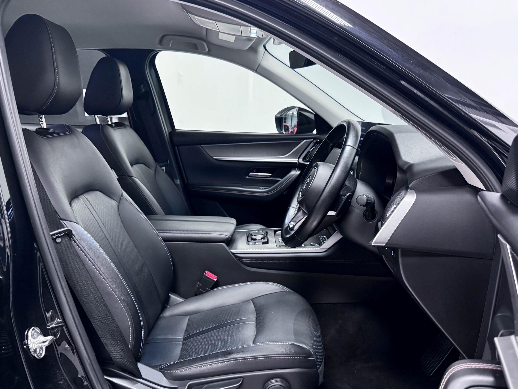 Mazda CX-60 view 30