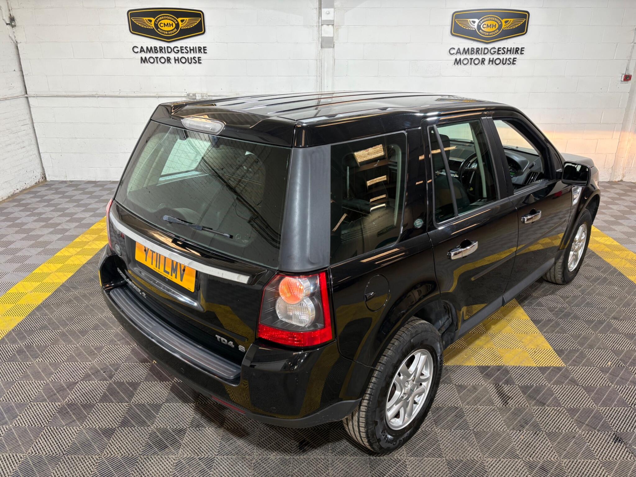 Land Rover Freelander 2 view 15