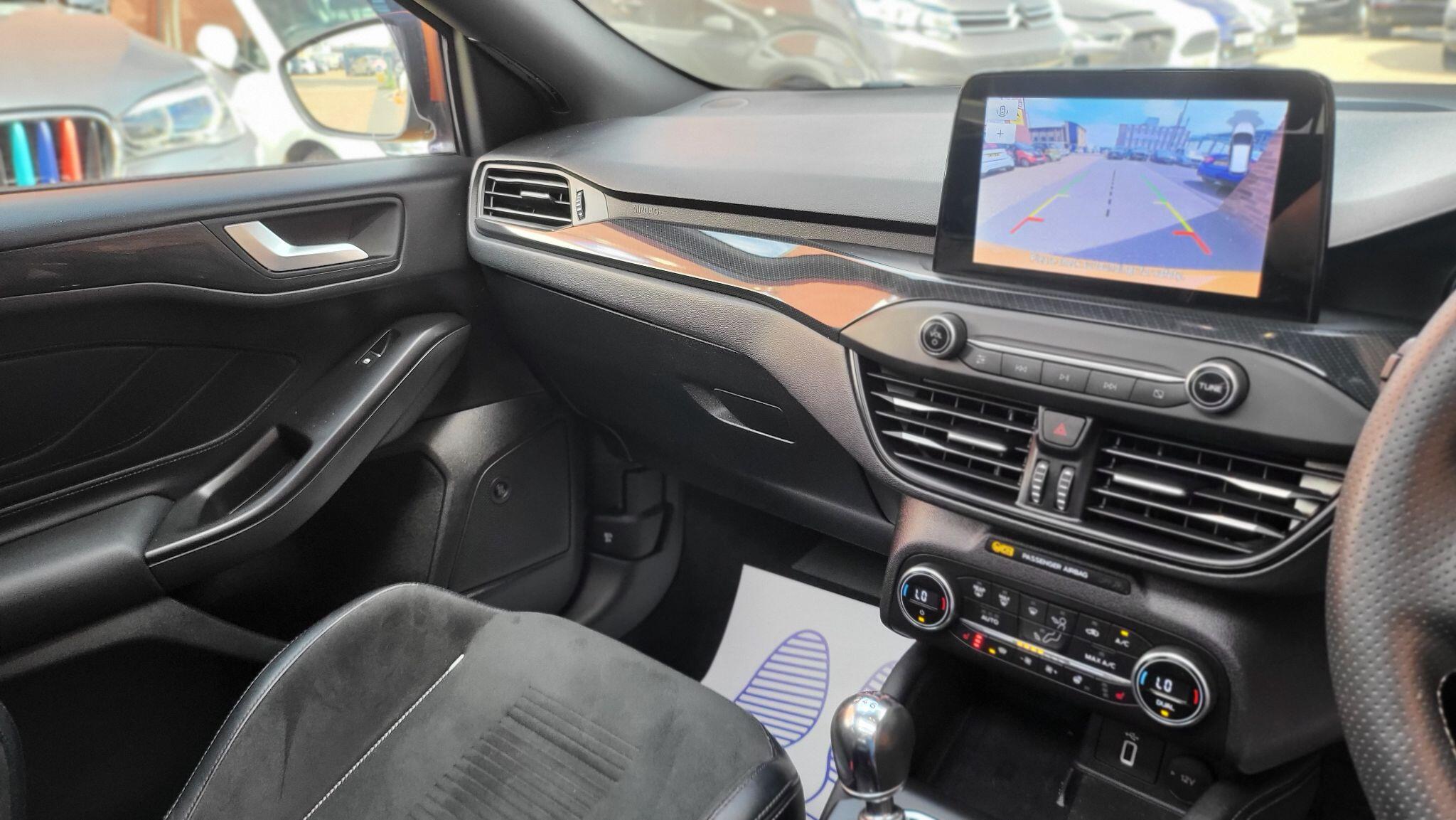Ford Focus view 36